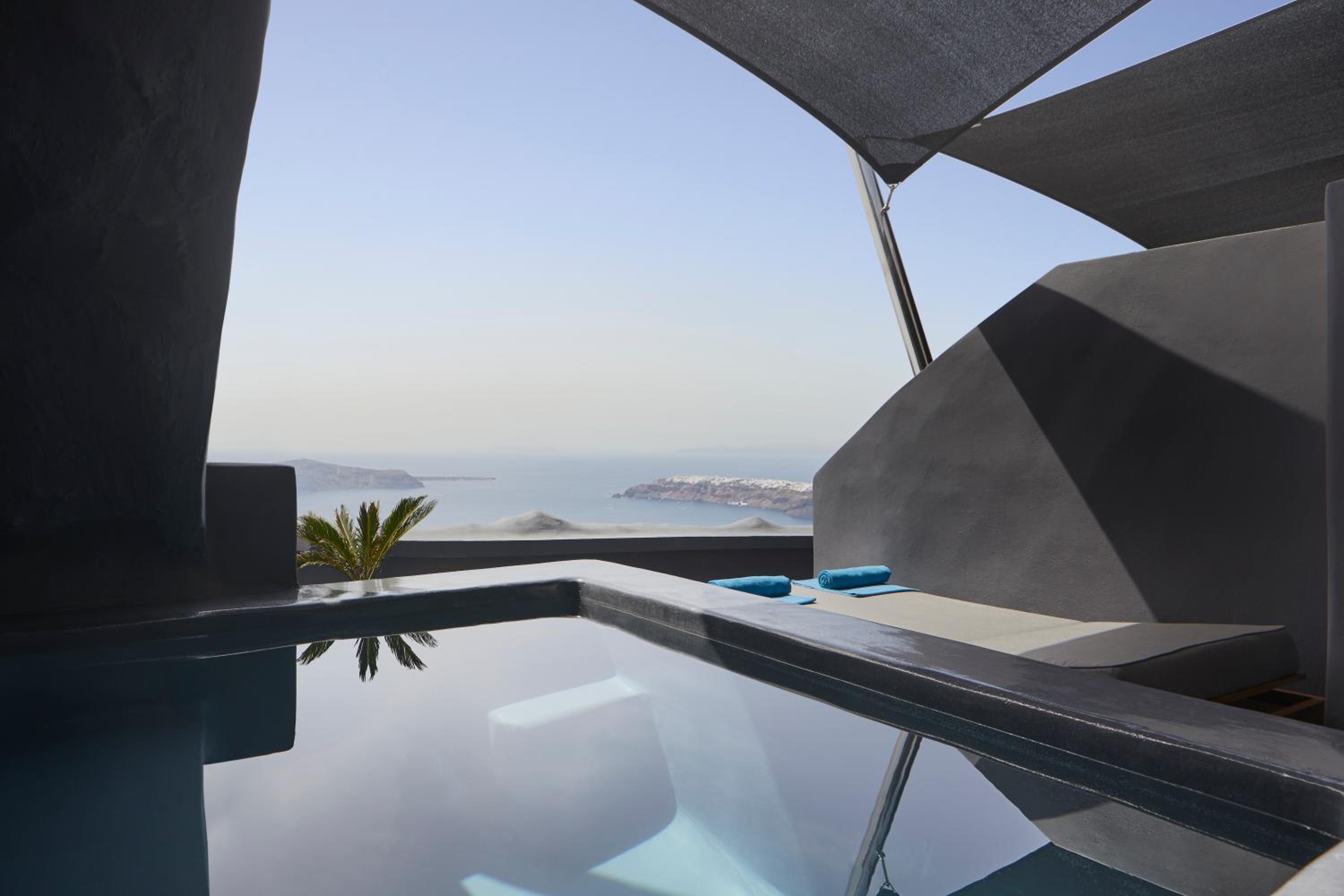 Hideaway Suite Sunset View with Heated Plunge Pool - Photo 12
