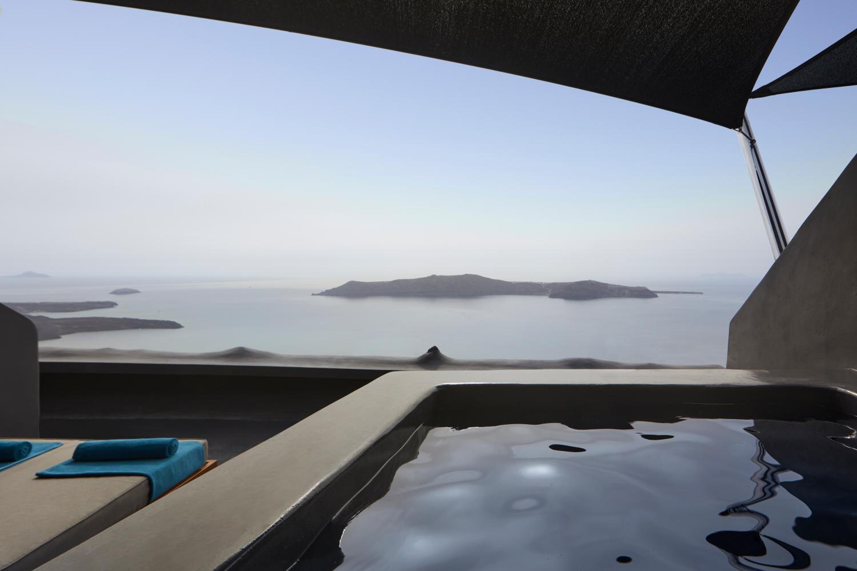 Hideaway Suite Sunset View with Heated Plunge Pool - Photo 11