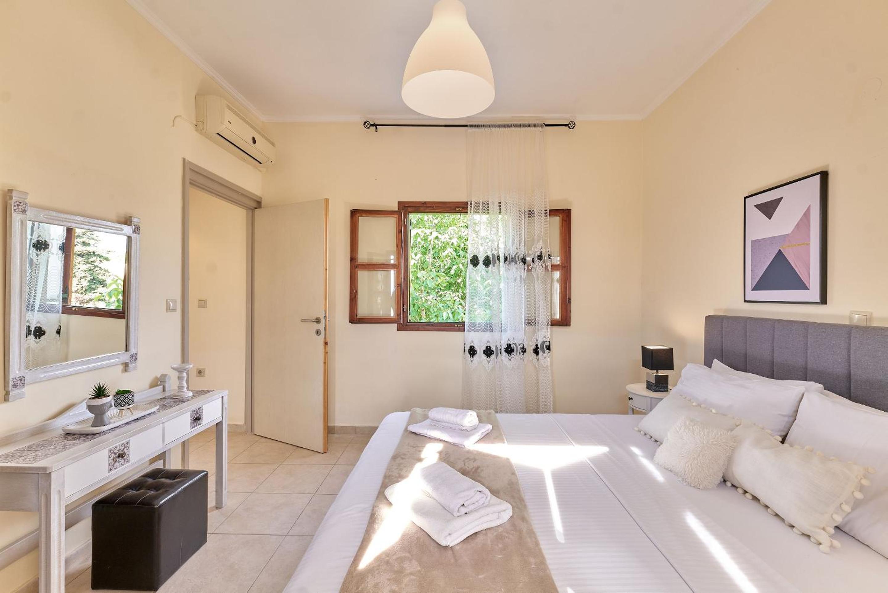 Three-Bedroom Villa photo 1