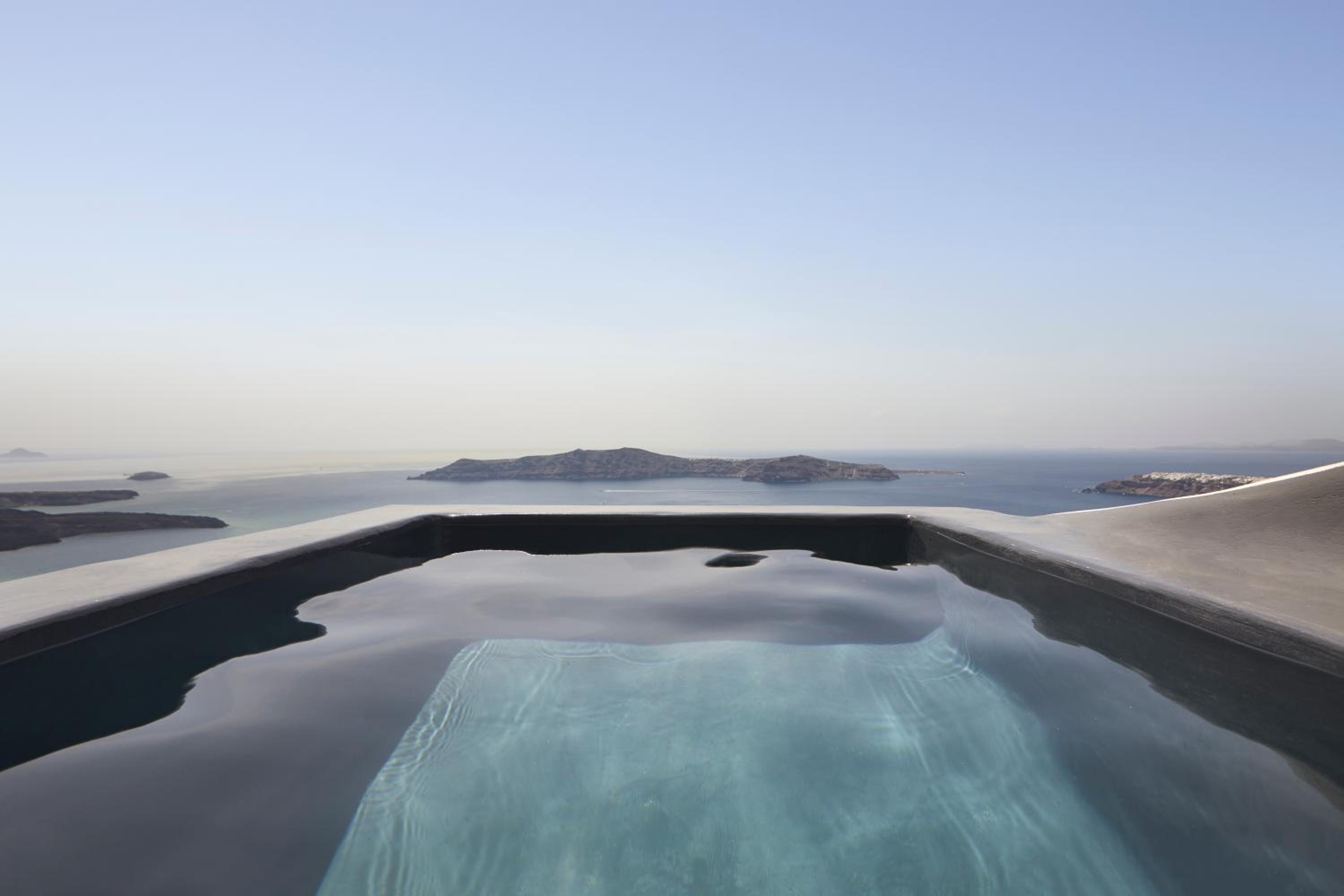 Mystic Suite Sunset View with Heated Plunge Pool & Indoor Pool photo 3