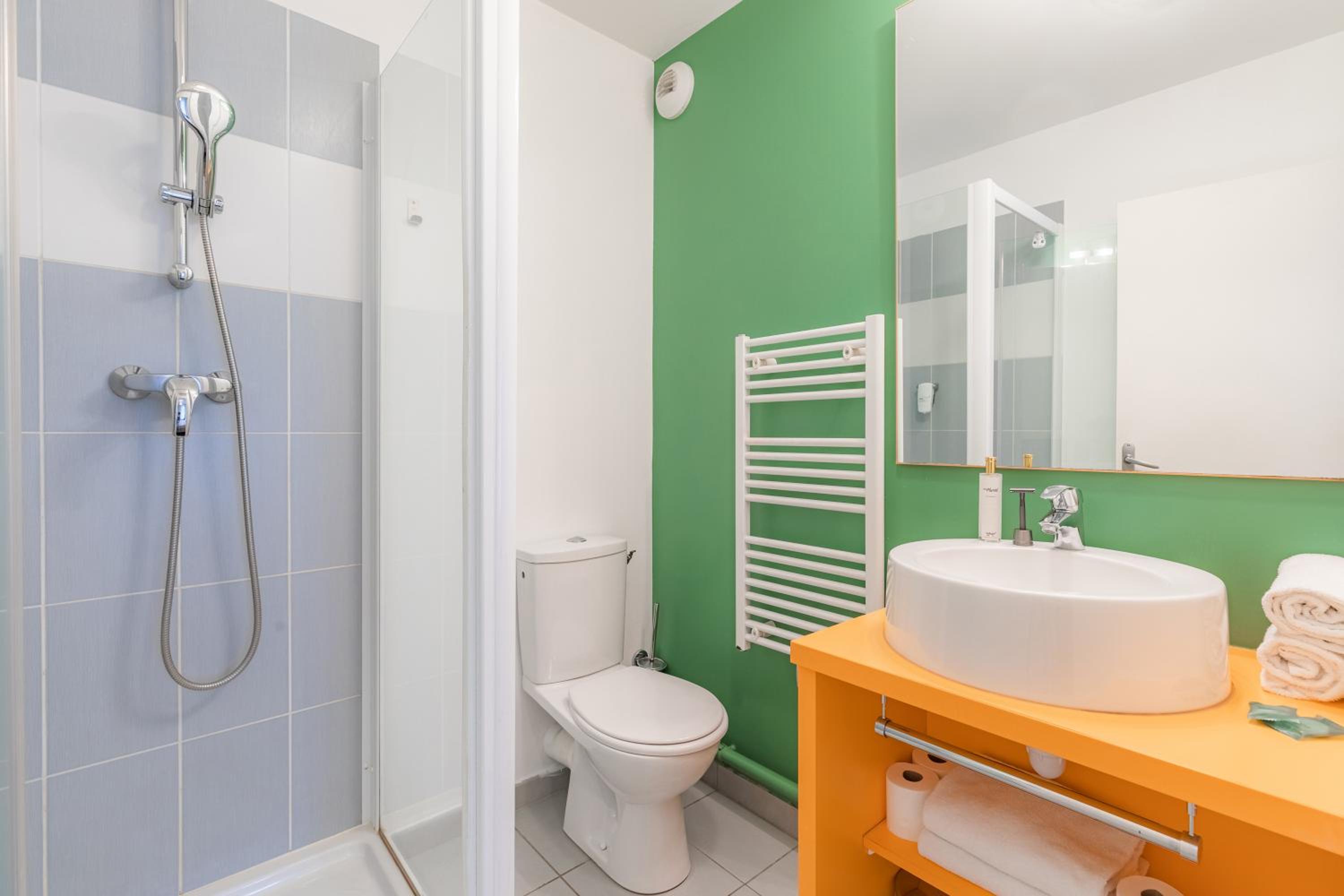 Two-Bedroom Apartment - Photo 3