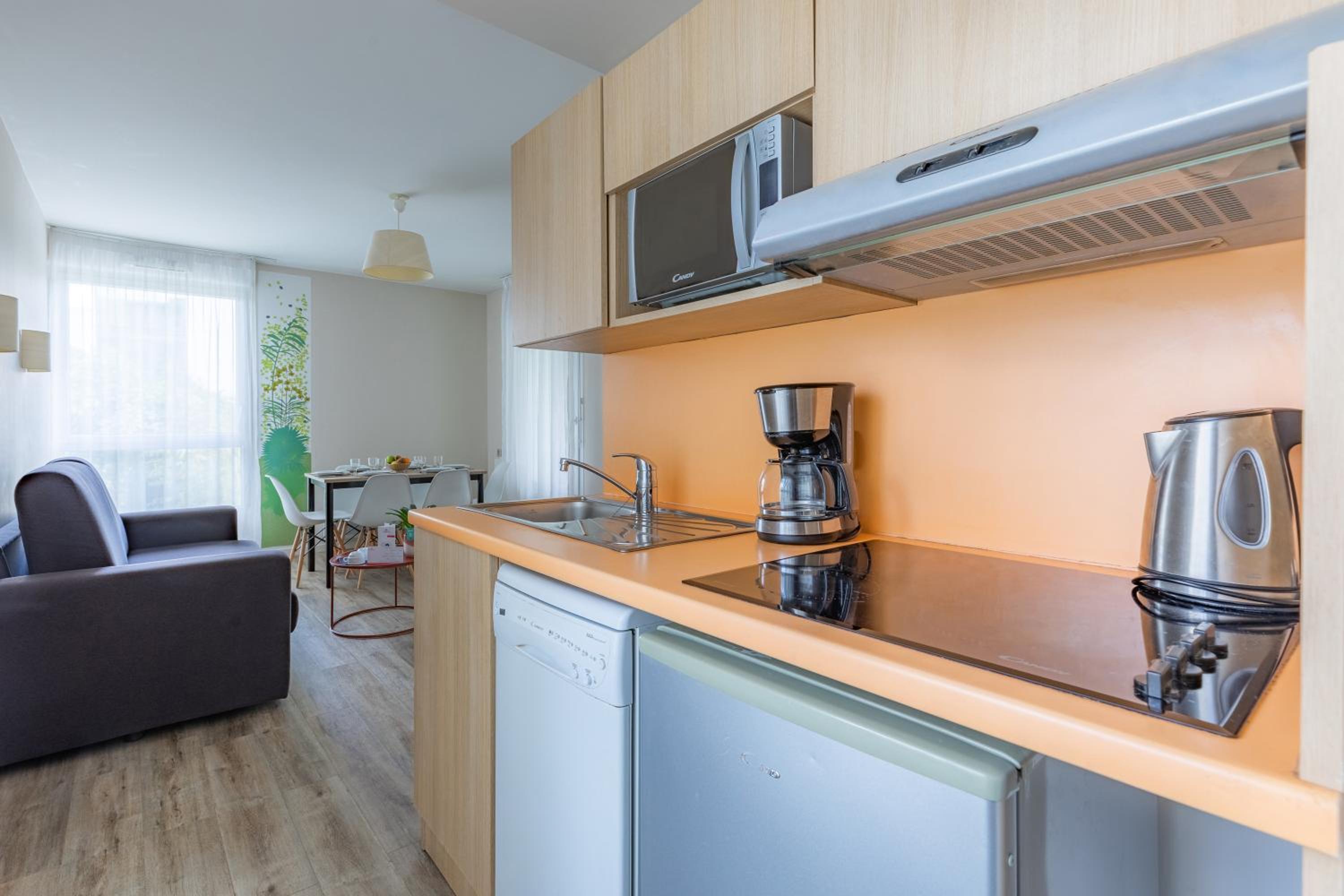 Two-Bedroom Apartment - Photo 2