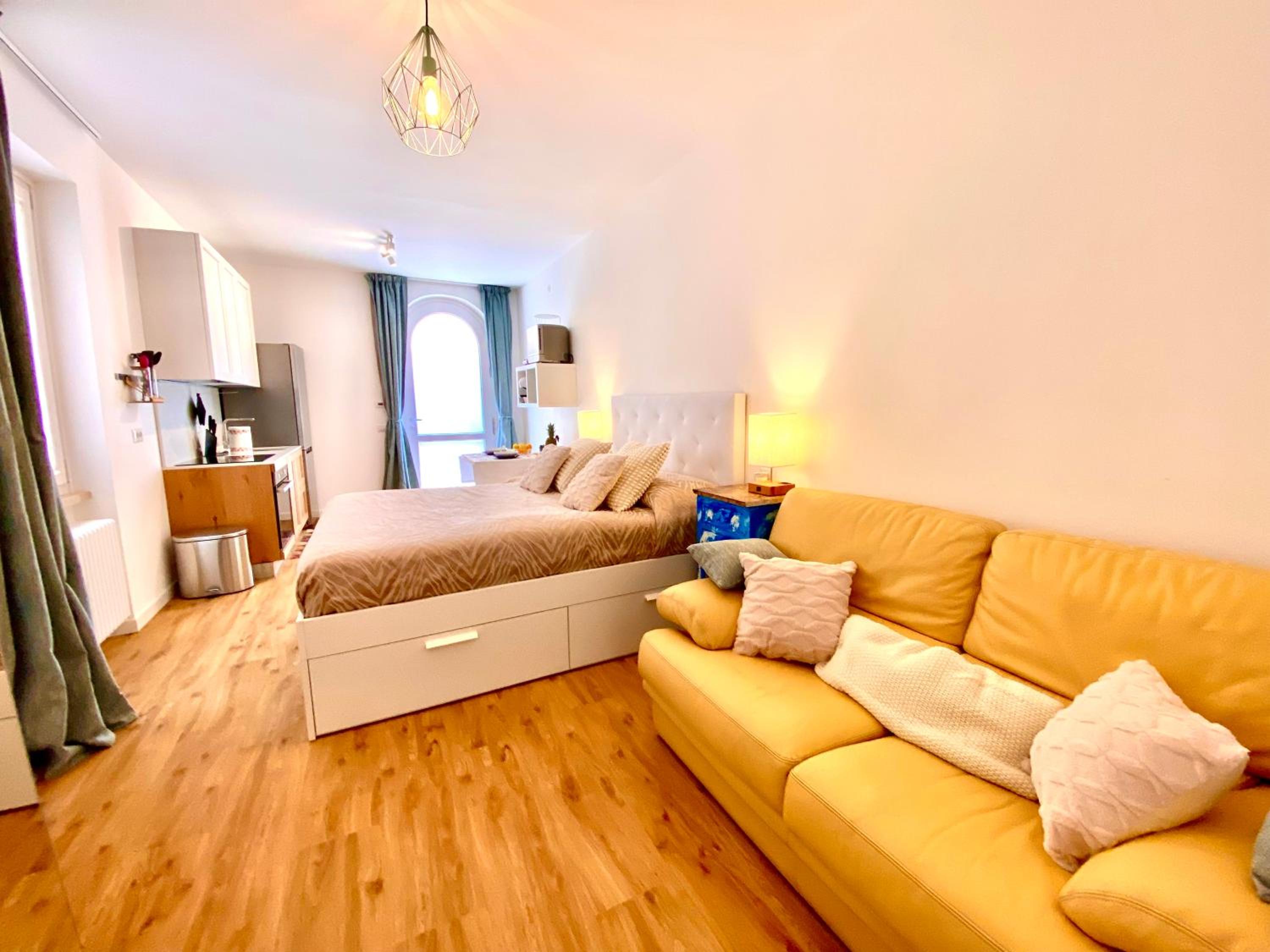 One-Bedroom Apartment