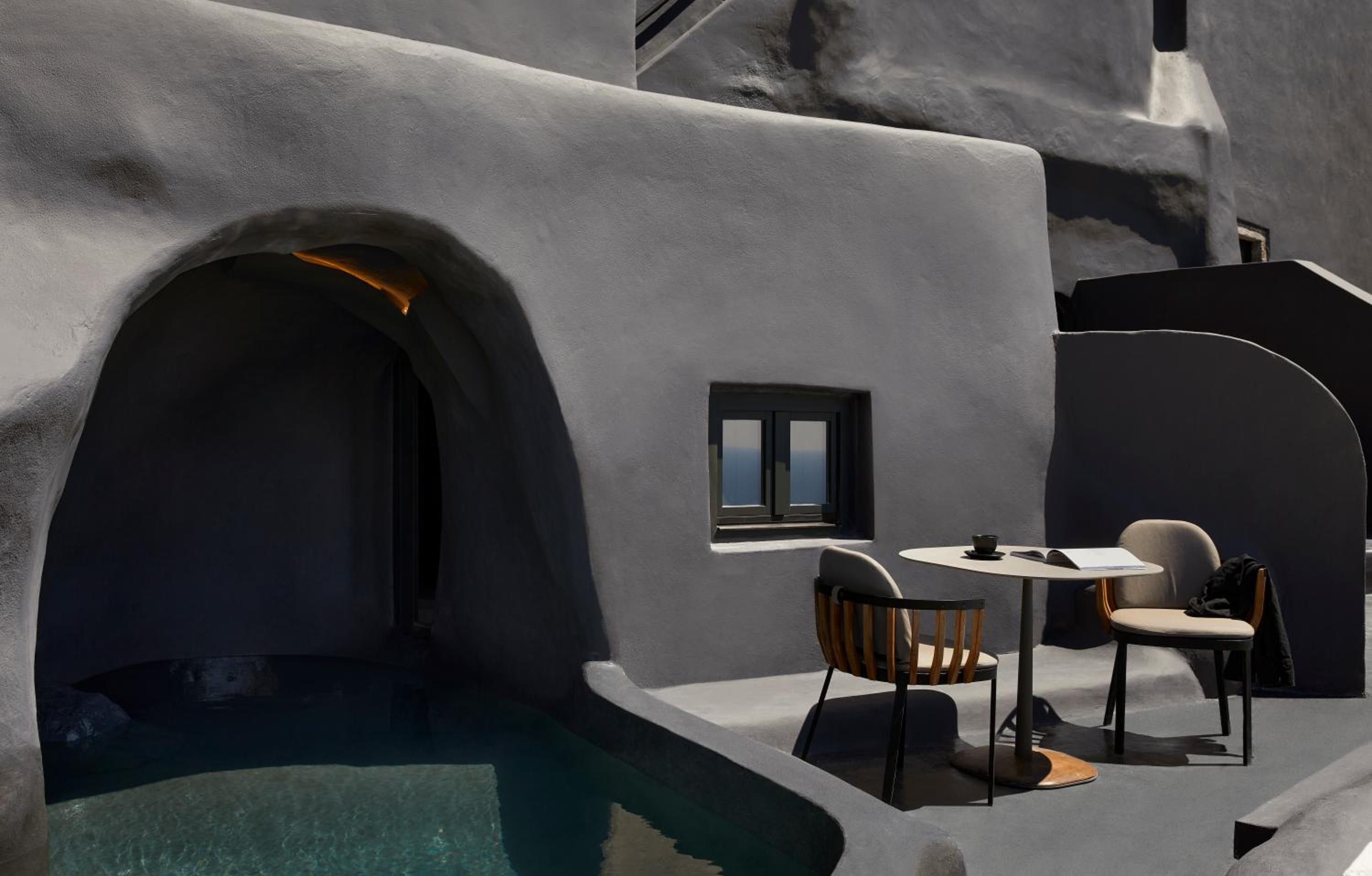 Junior Suite Sunset View with Heated Cave Pool - Photo 9
