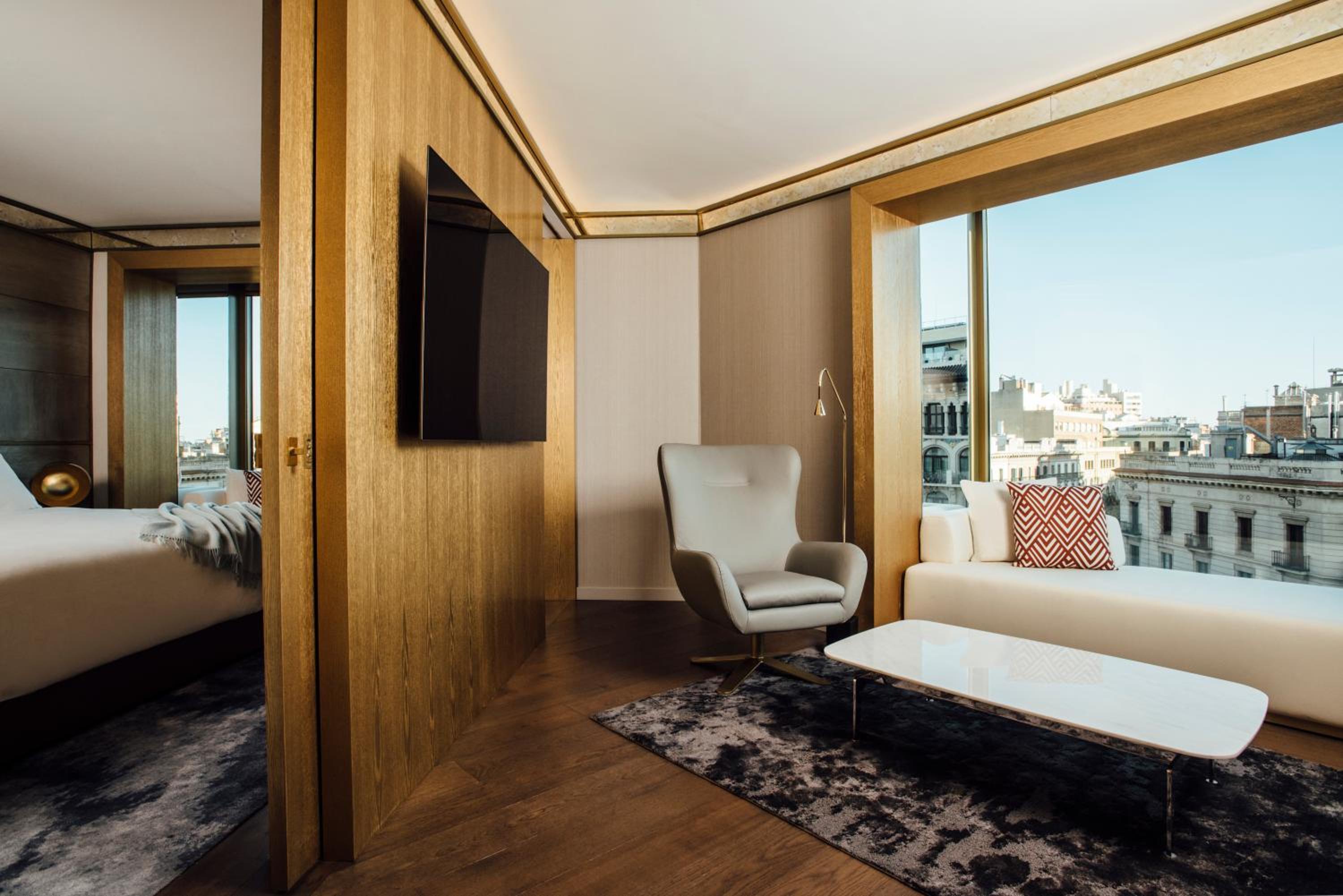 Almanac Suite photo 3