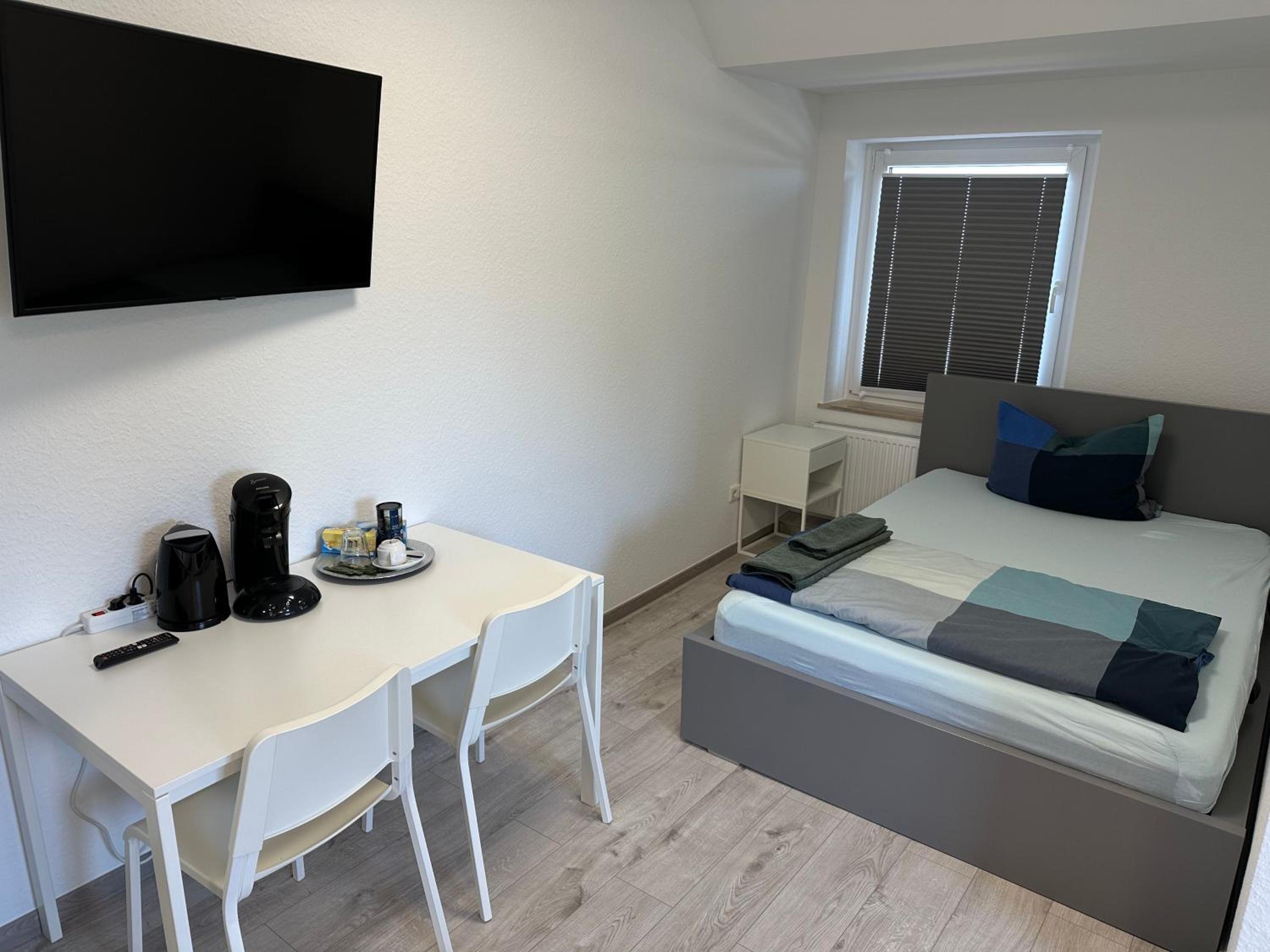 Double Room - Photo 3