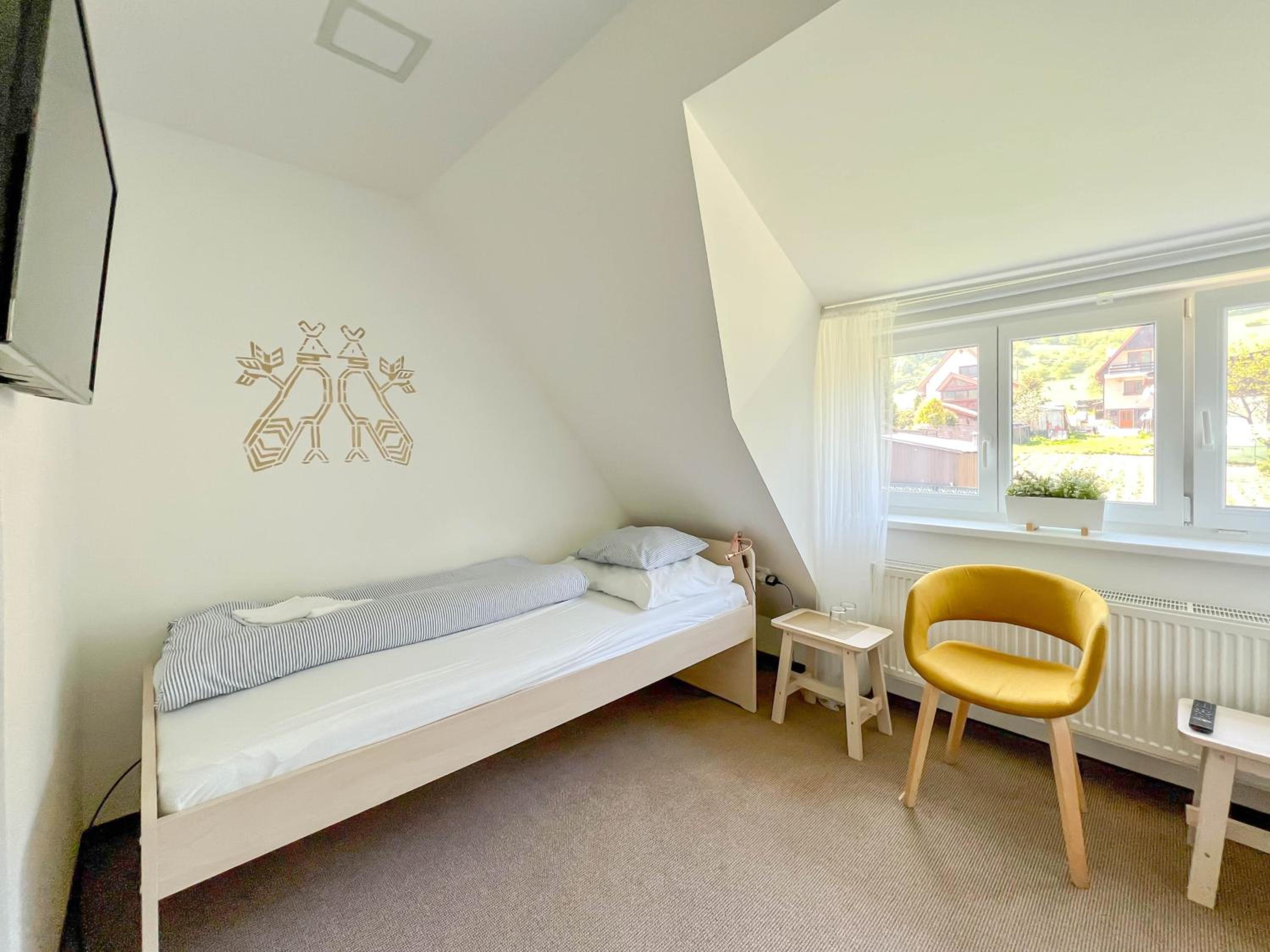 Standard Twin Room