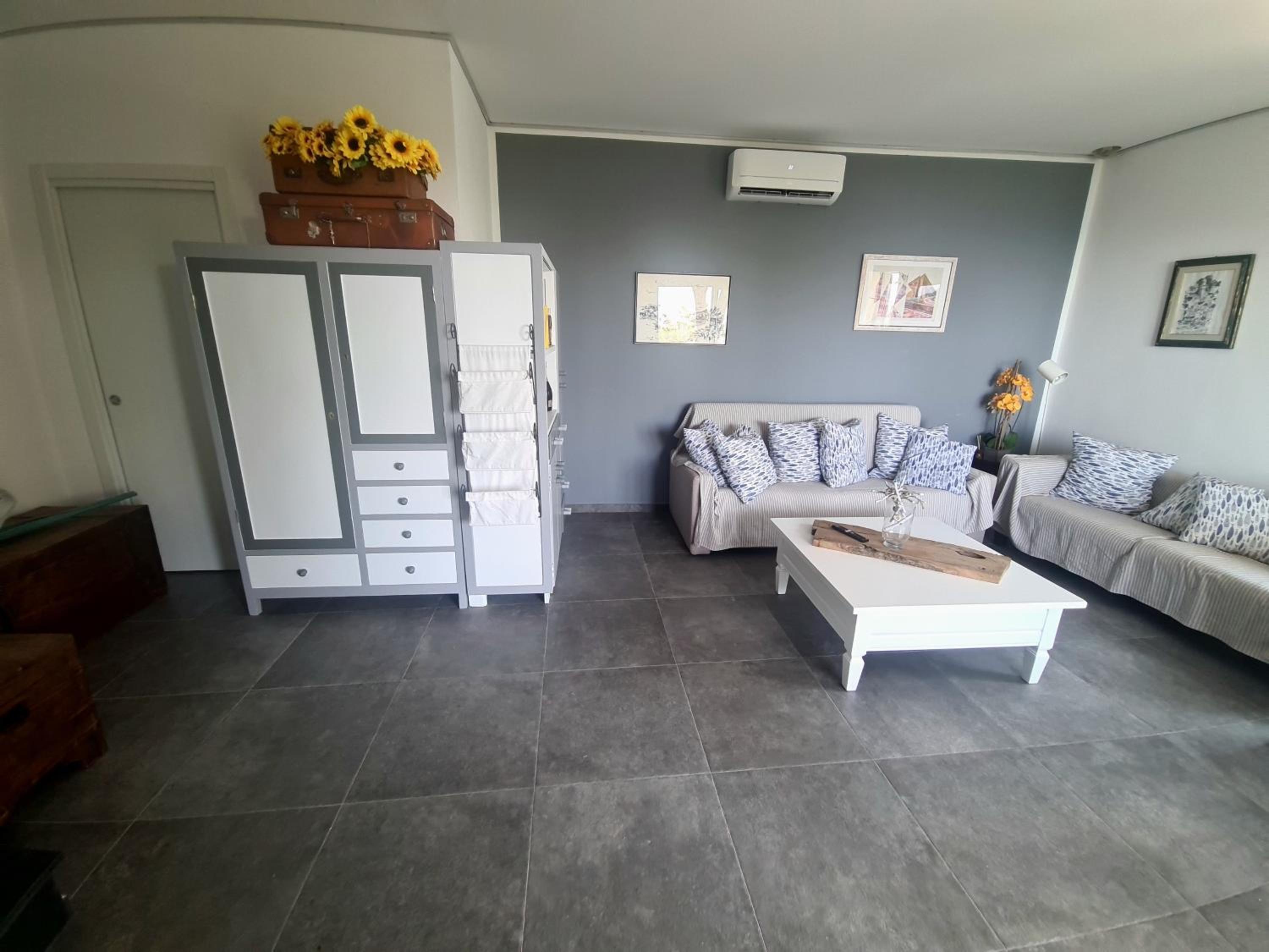 Two-Bedroom Deluxe Apartment with Ocean View photo 1