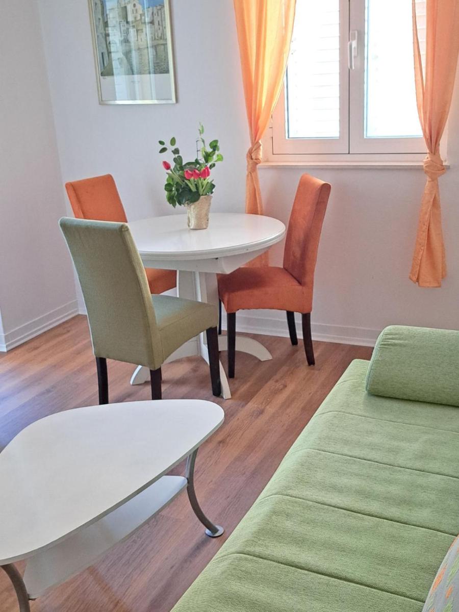 One-Bedroom Apartment with Balcony