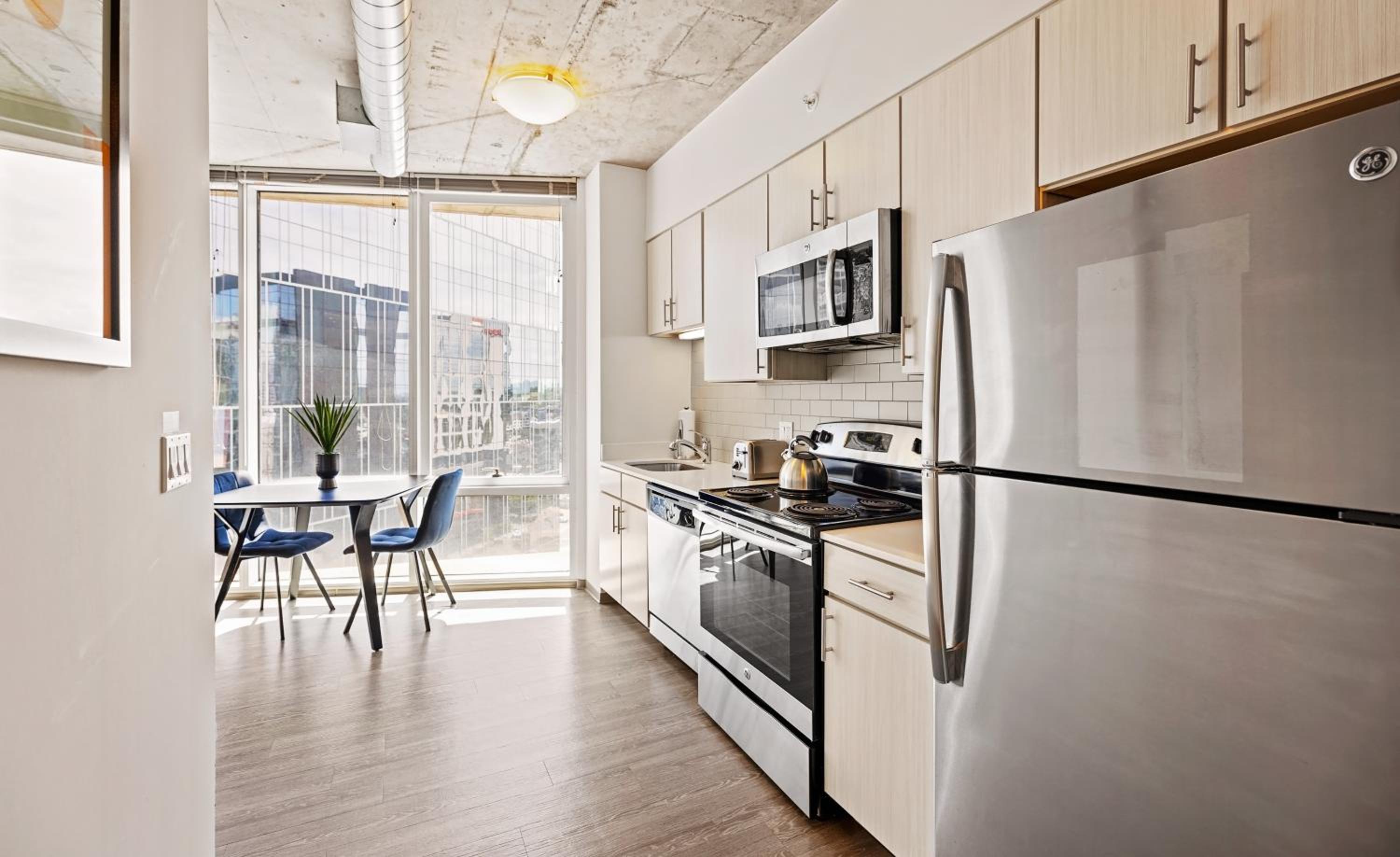 1 Bed | 1 Bath Suite - Photo 6