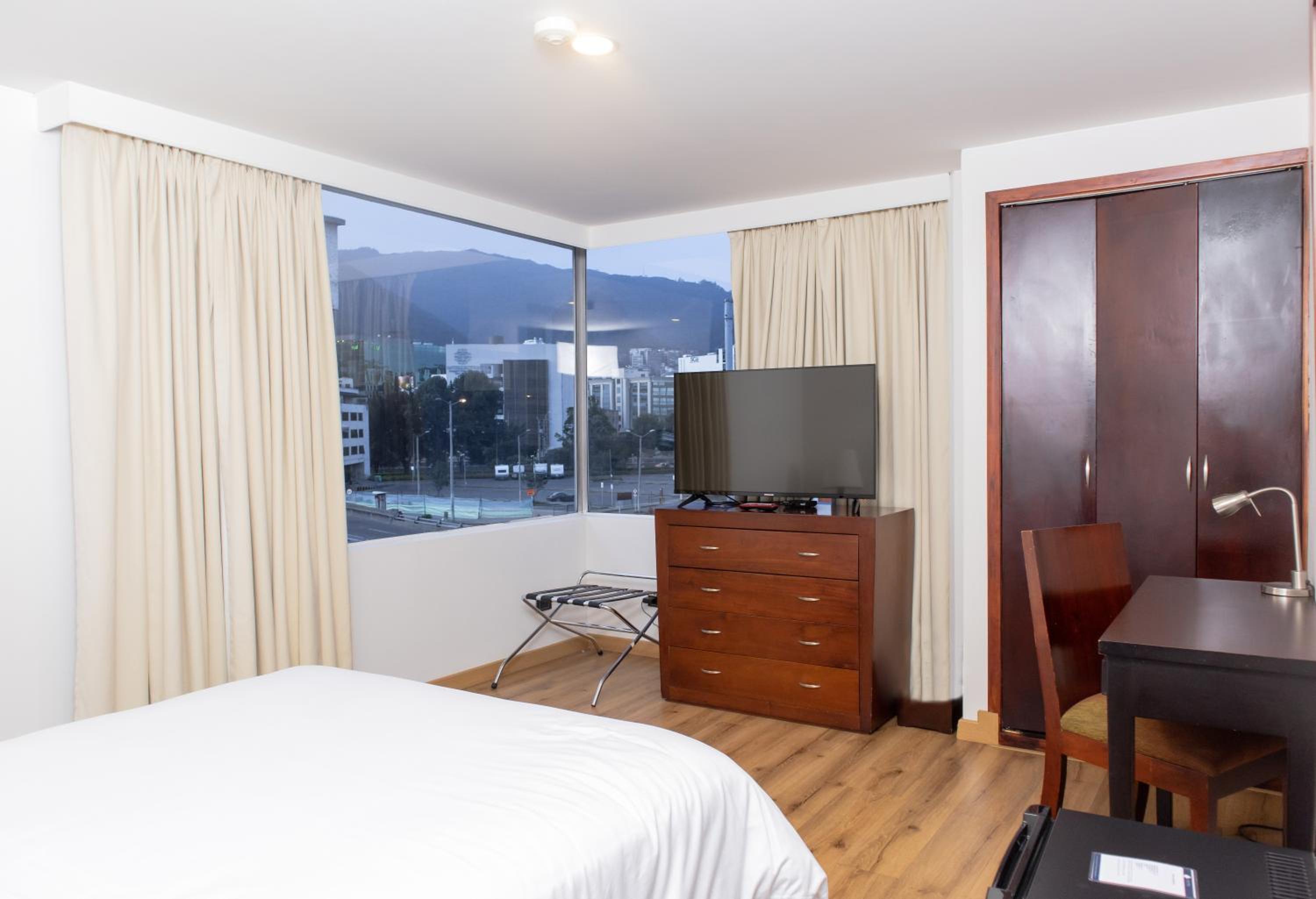 Standard Double Room - Photo 4