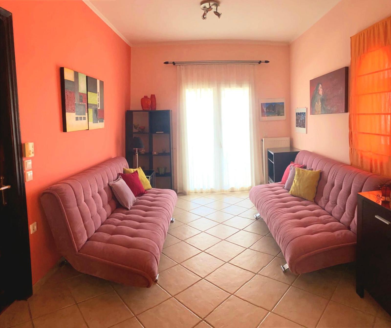 One-Bedroom House photo 1