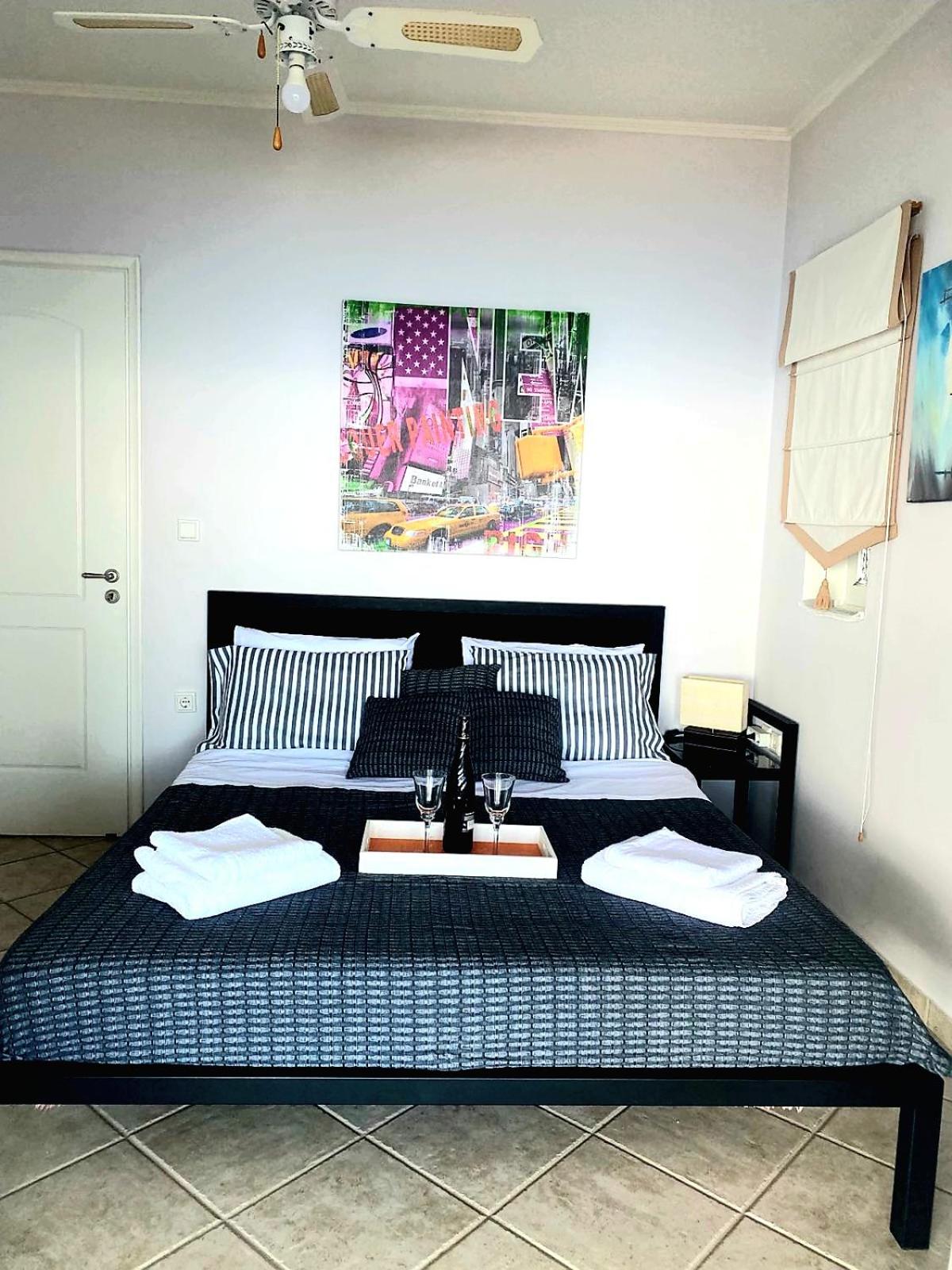 One-Bedroom House photo 2