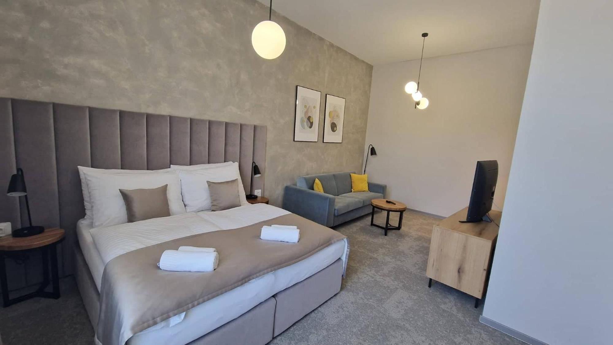 Deluxe Room - Photo 3