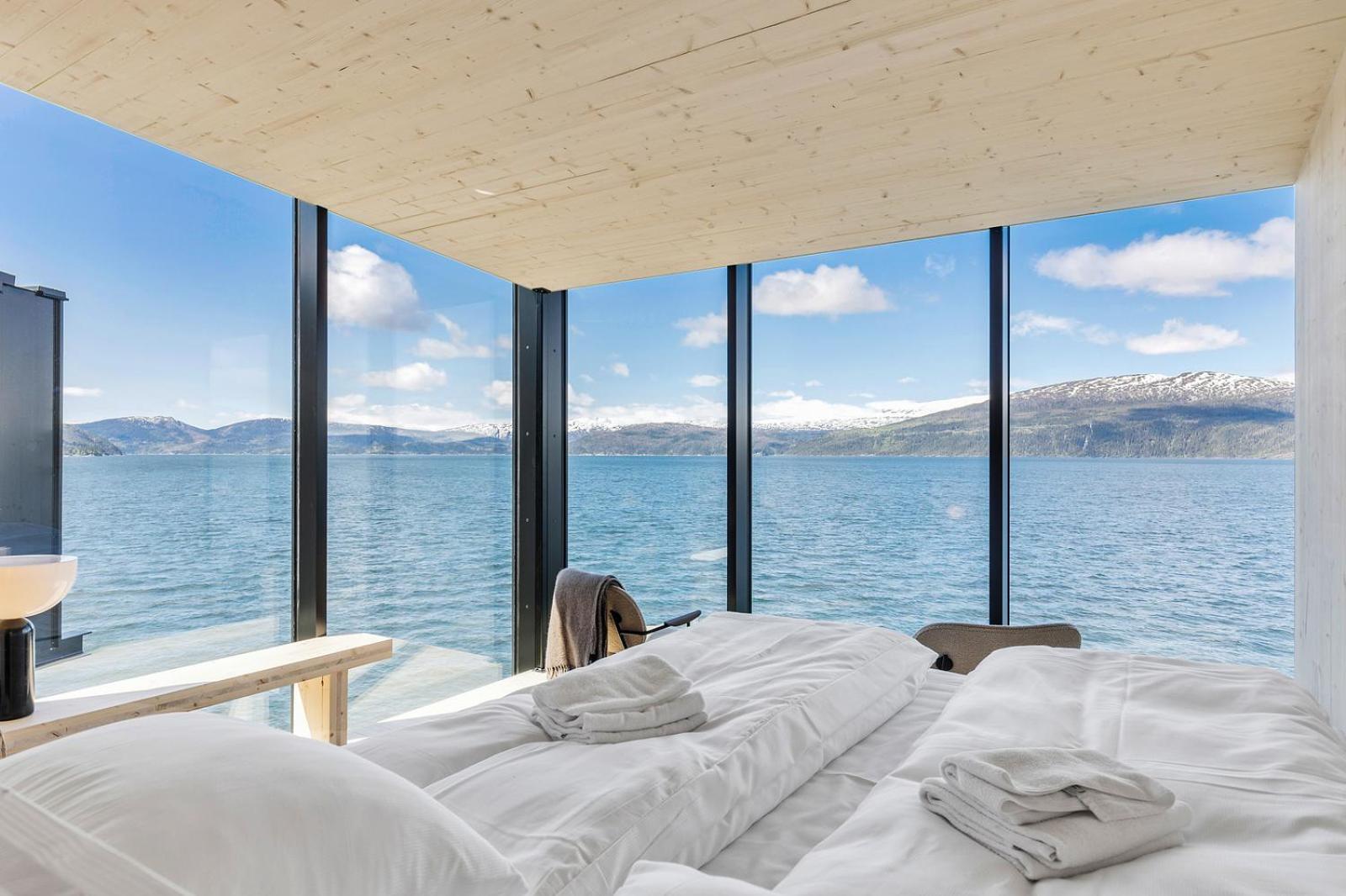 Superior Triple Room with Sea View - Photo 15