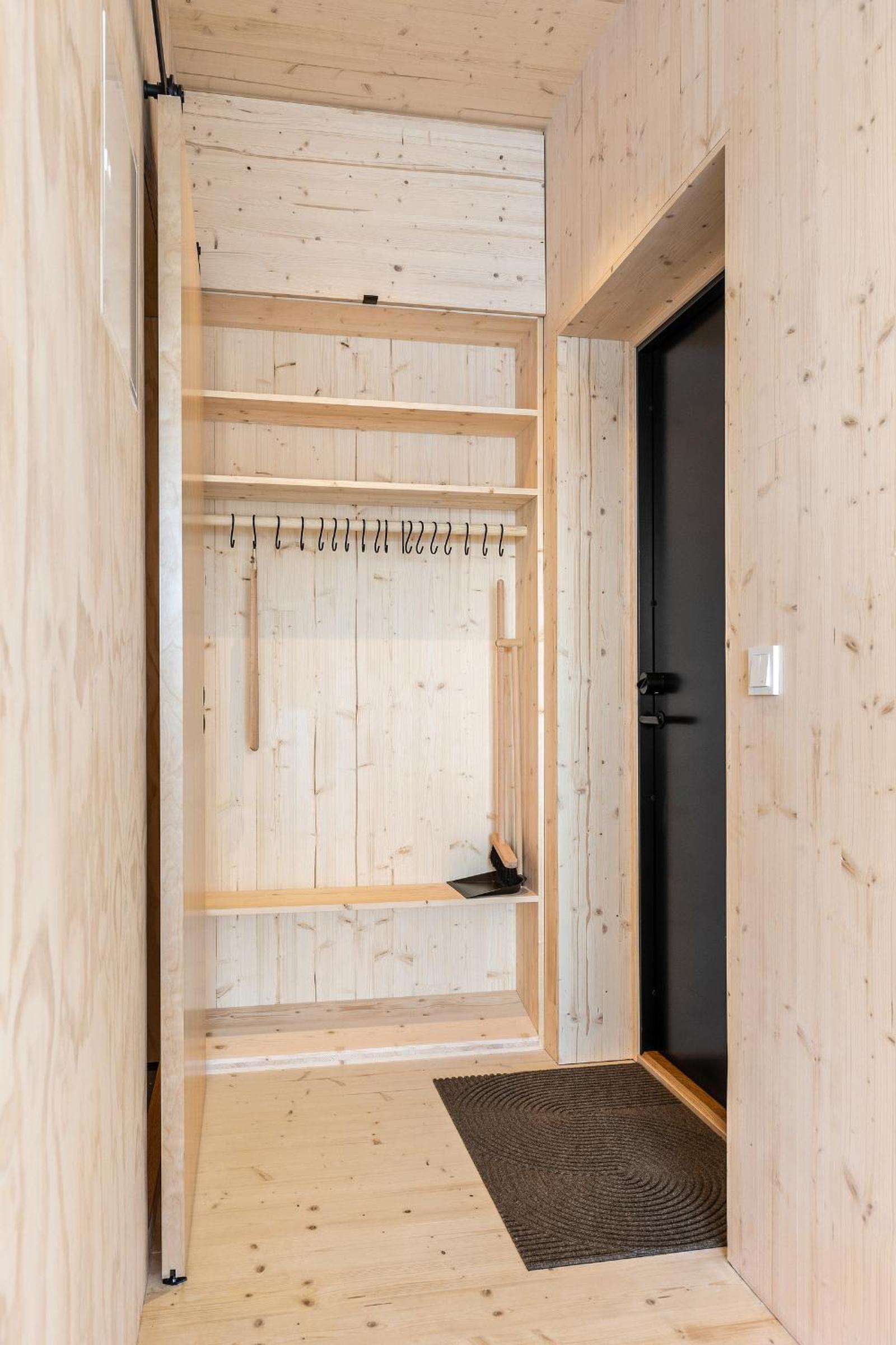 Superior Triple Room with Sea View - Photo 6