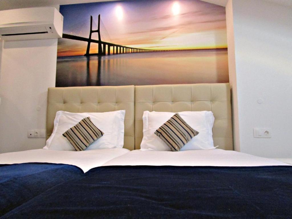 Skylight Twin Room without Kitchenette