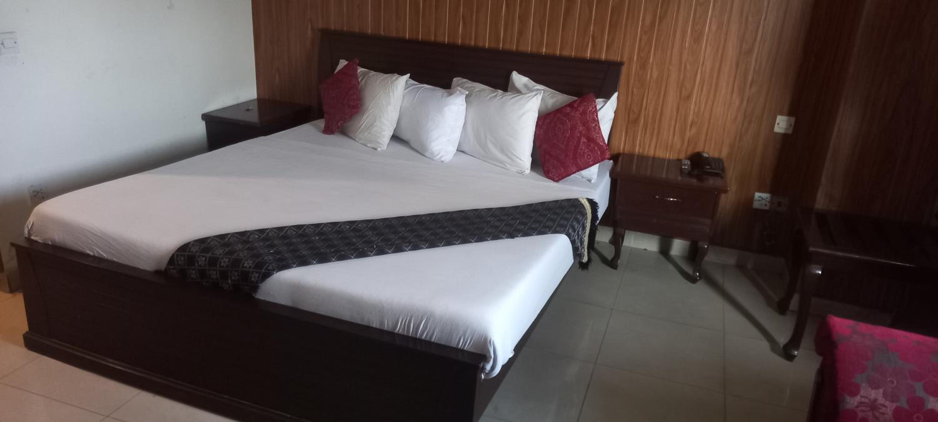 Standard King Room