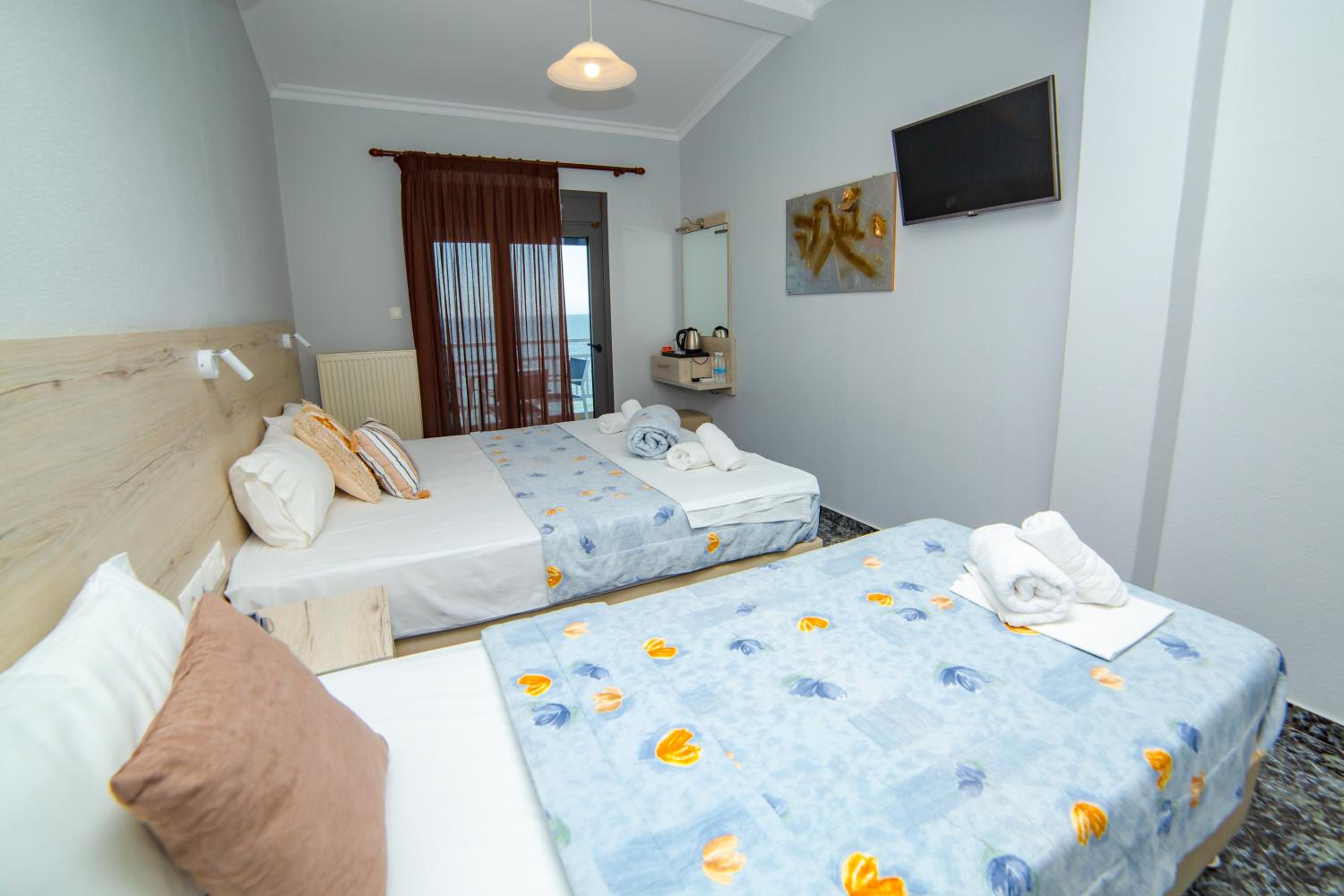 Triple Room with Sea View photo 1