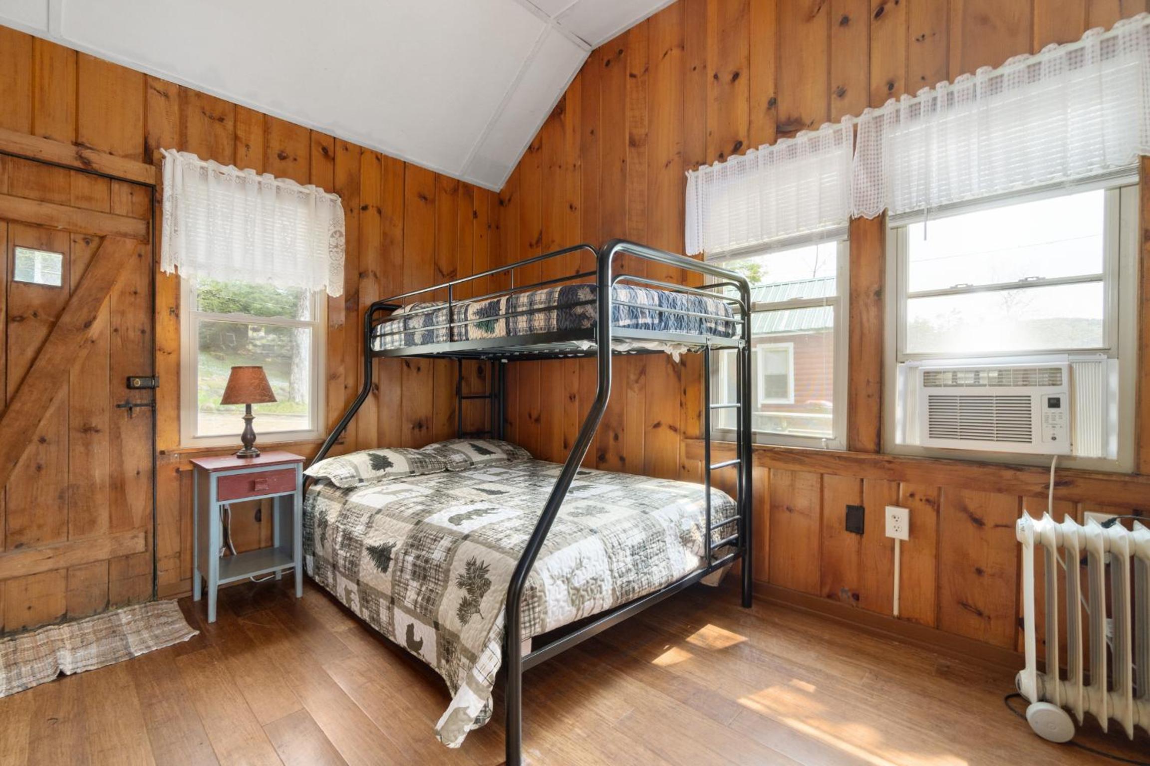 Two Bedroom Cottage - Birch photo 3