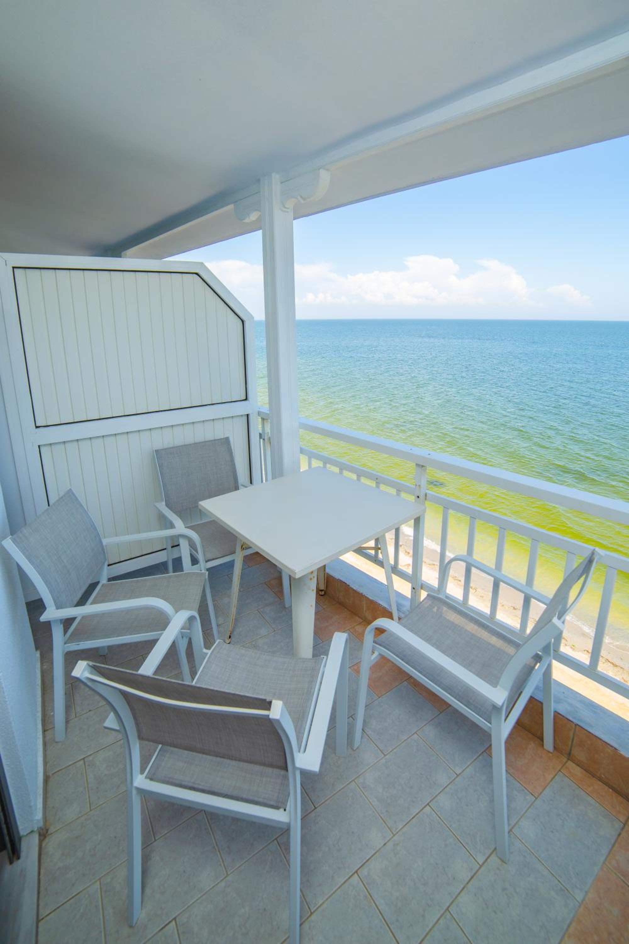Quadruple Room with Sea View photo 2