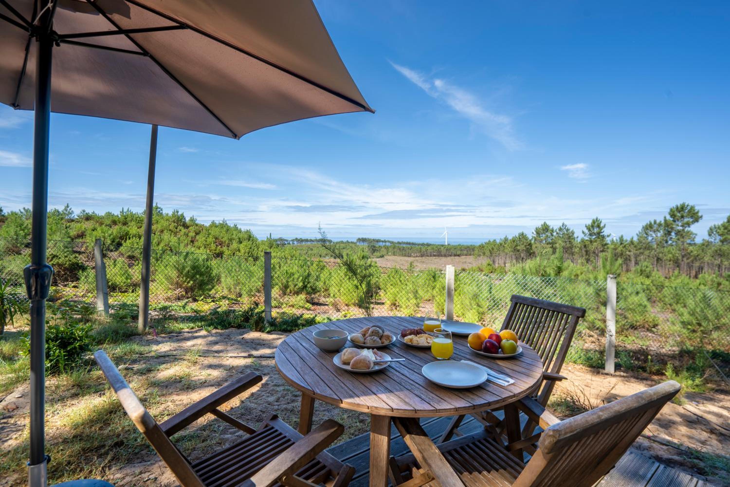 Three-Bedroom Bungalow with Panoramic View photo 3