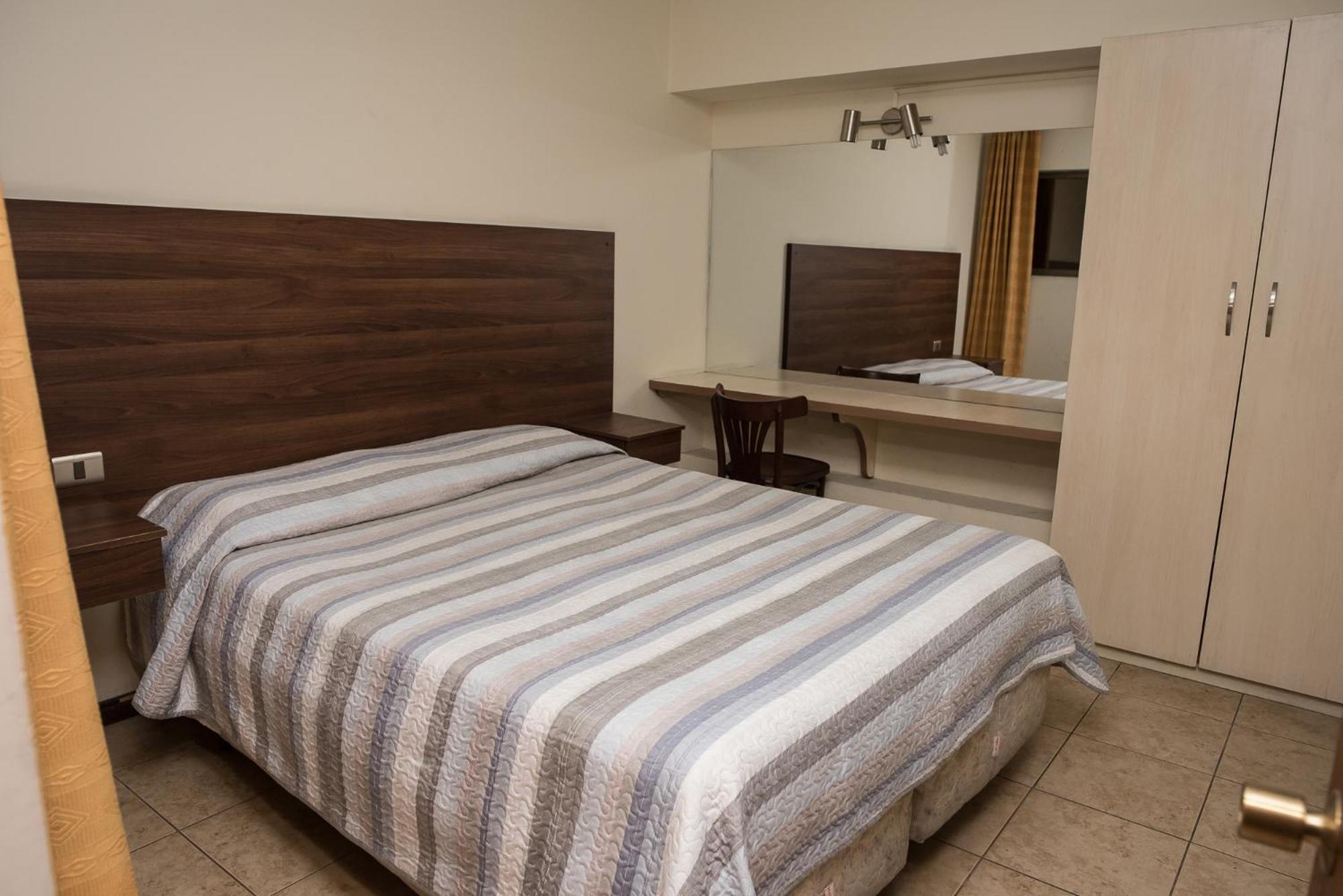 Standard Double Room - Photo 7