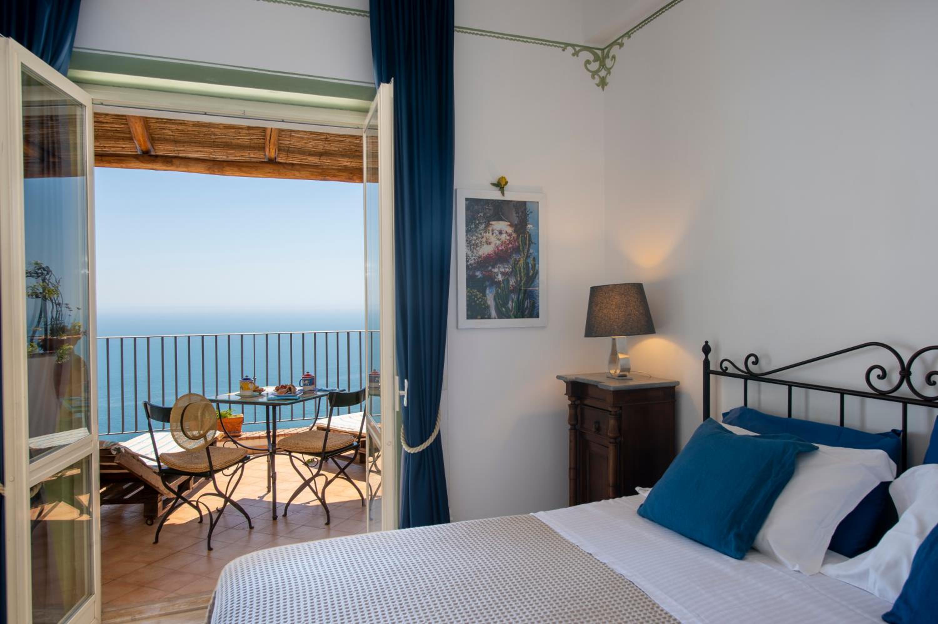 Double Room with Terrace and Sea View photo 2