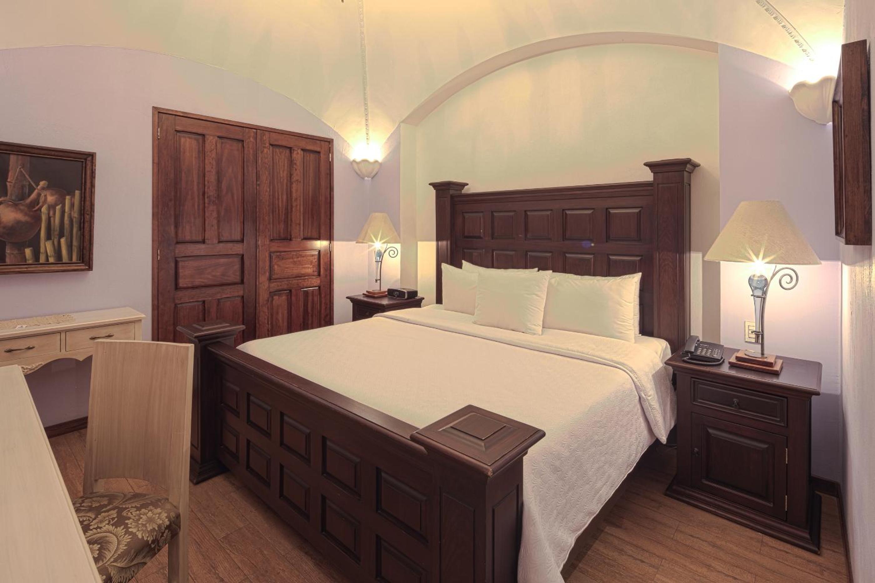 Deluxe Room (2 guests) photo 3