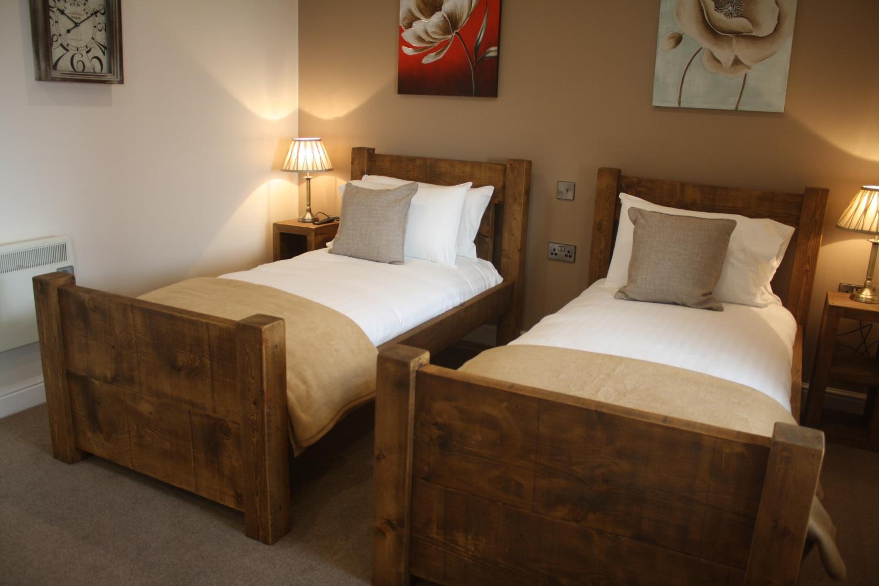 Superior Twin Room - Photo 1