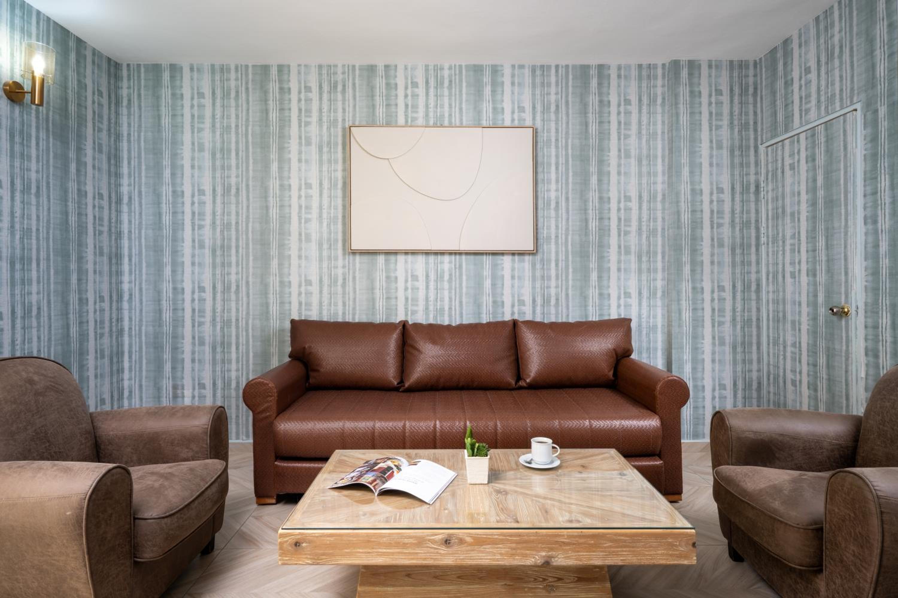 Superior Family Room