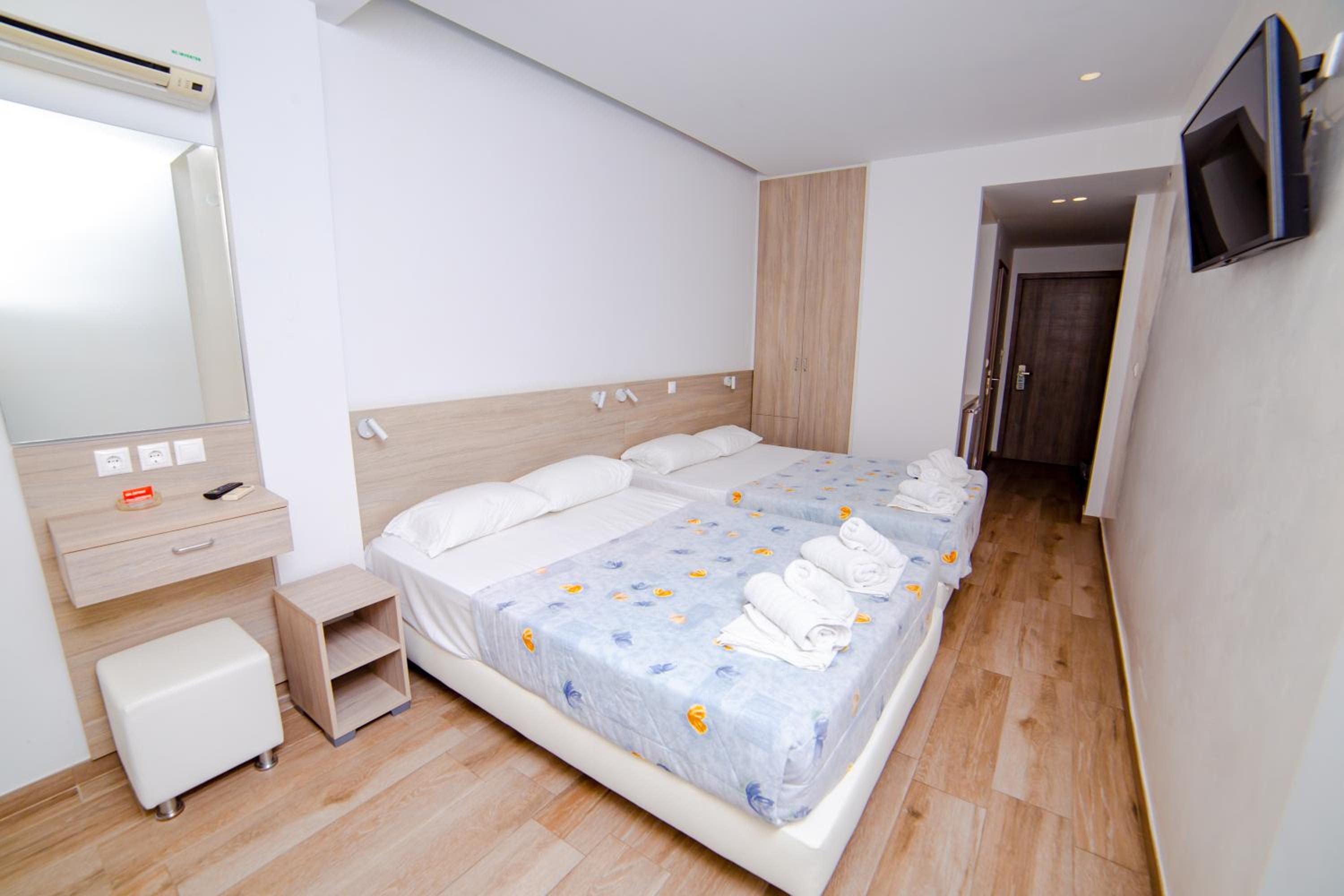 Deluxe Quadruple Room photo 1