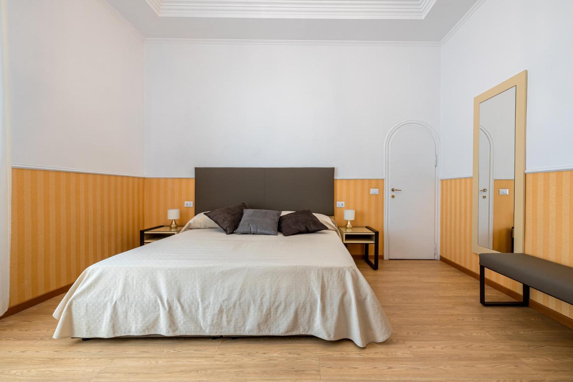 Double Room with Private Bathroom photo 3