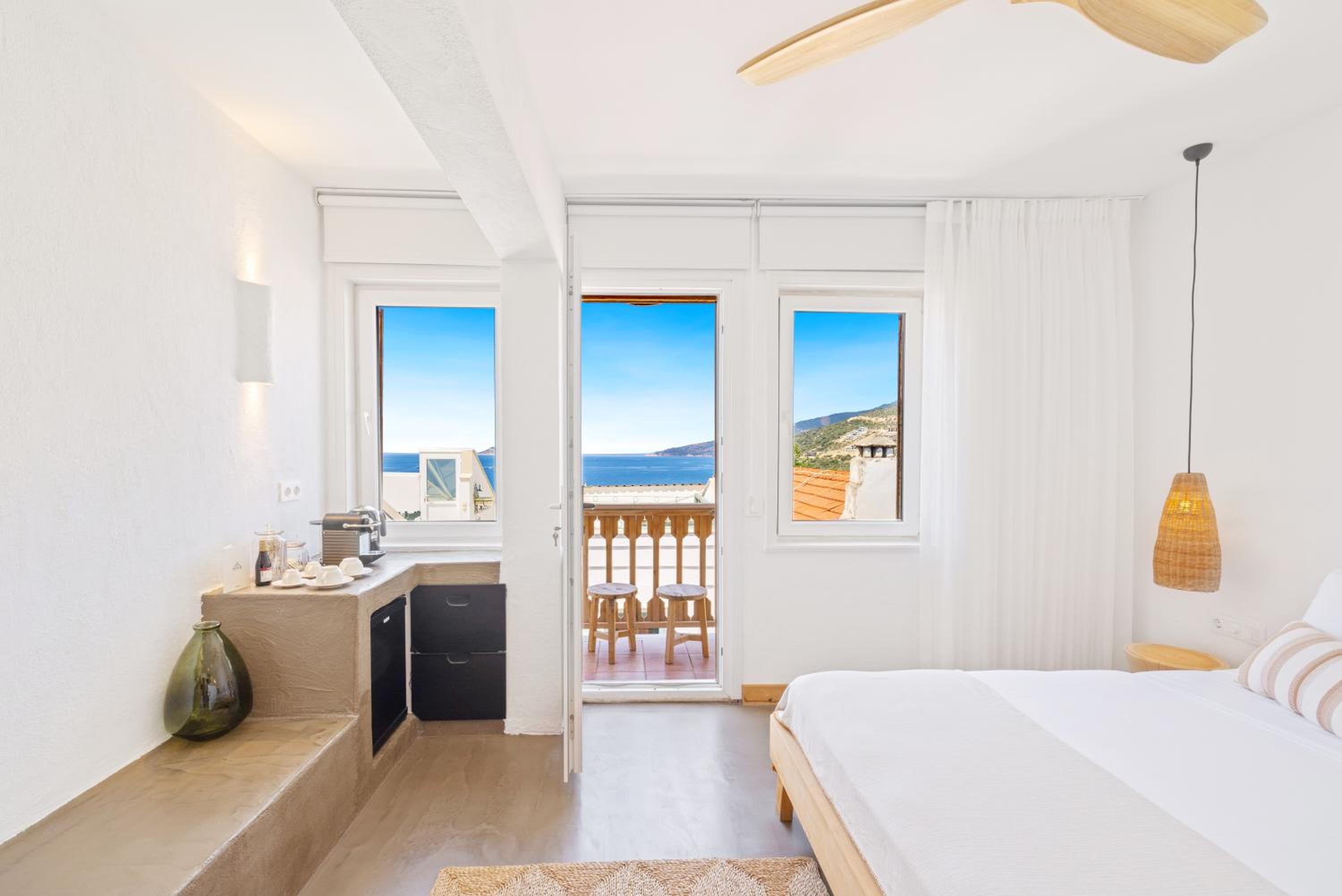 Deluxe Double Room with Balcony
