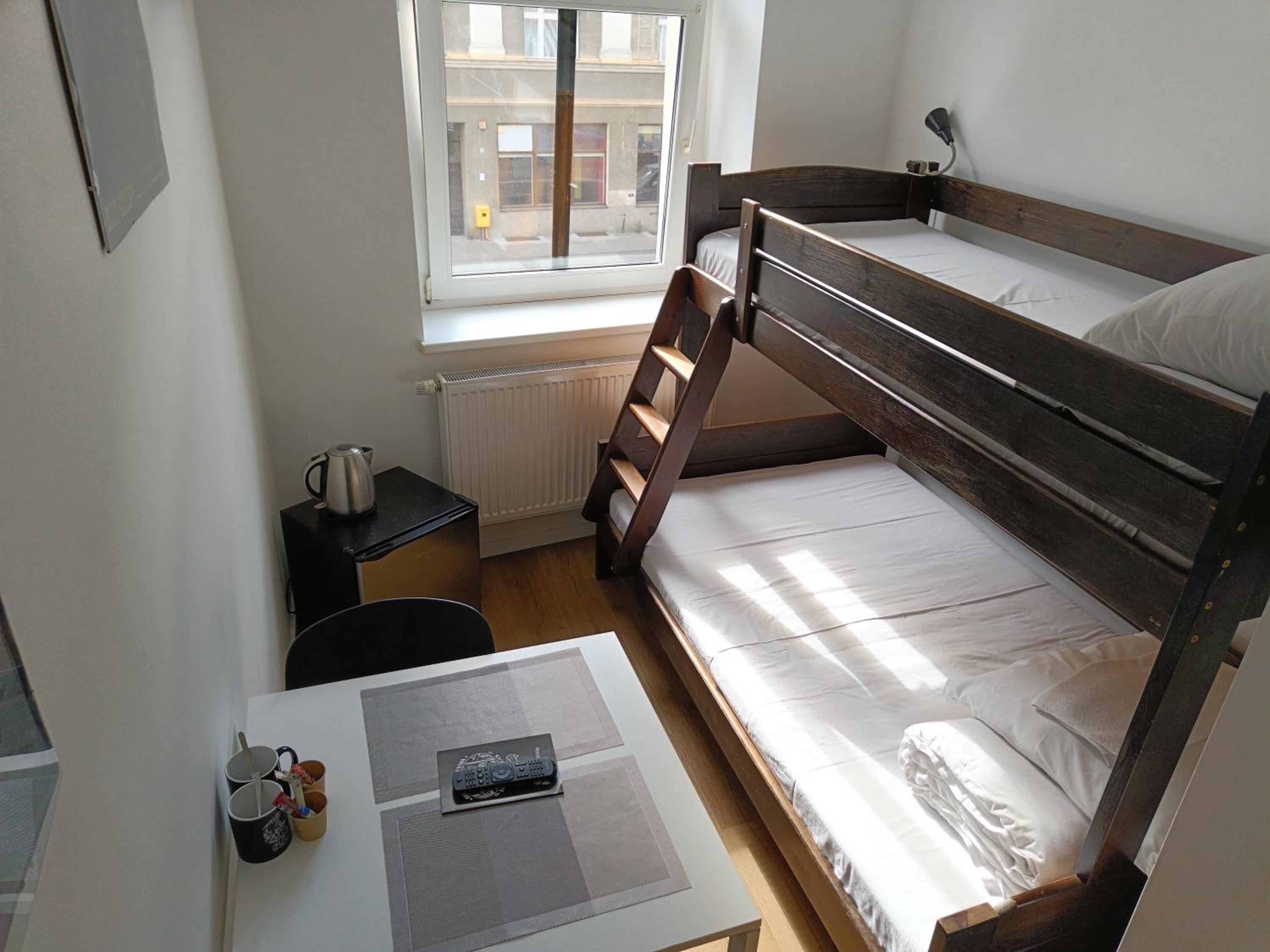 Small Double Room - Photo 4