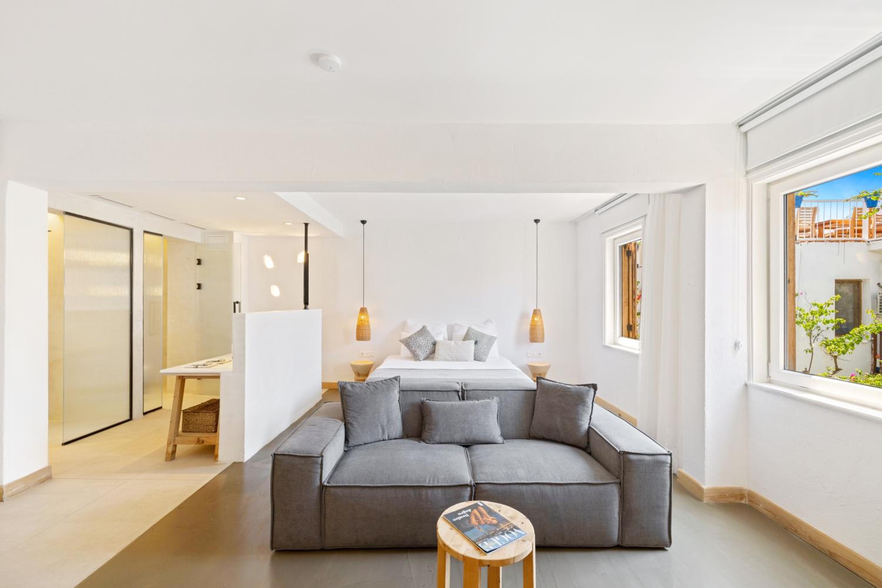 Large Double Room