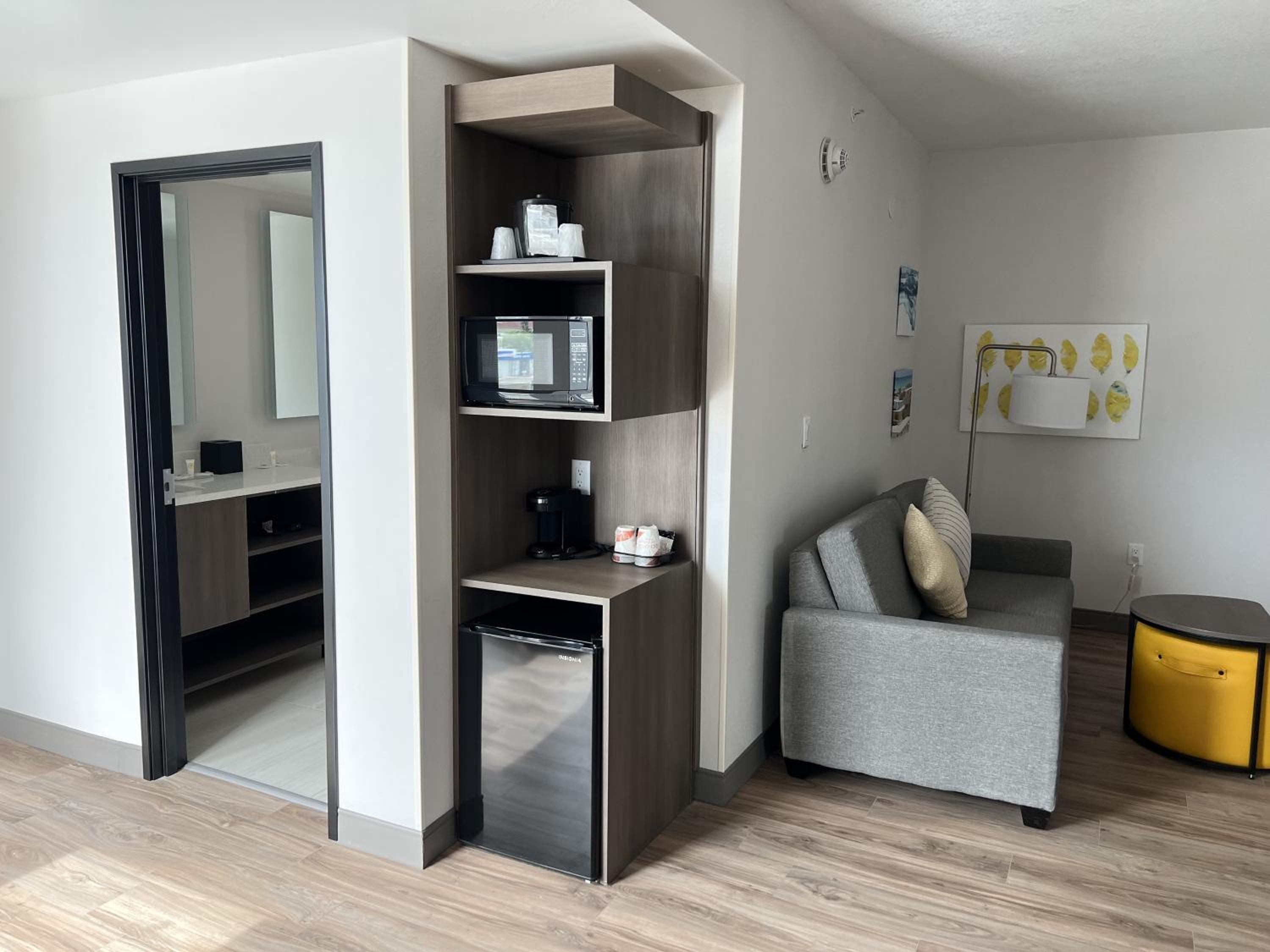 One Room Suite - Non Smoking - Photo 4