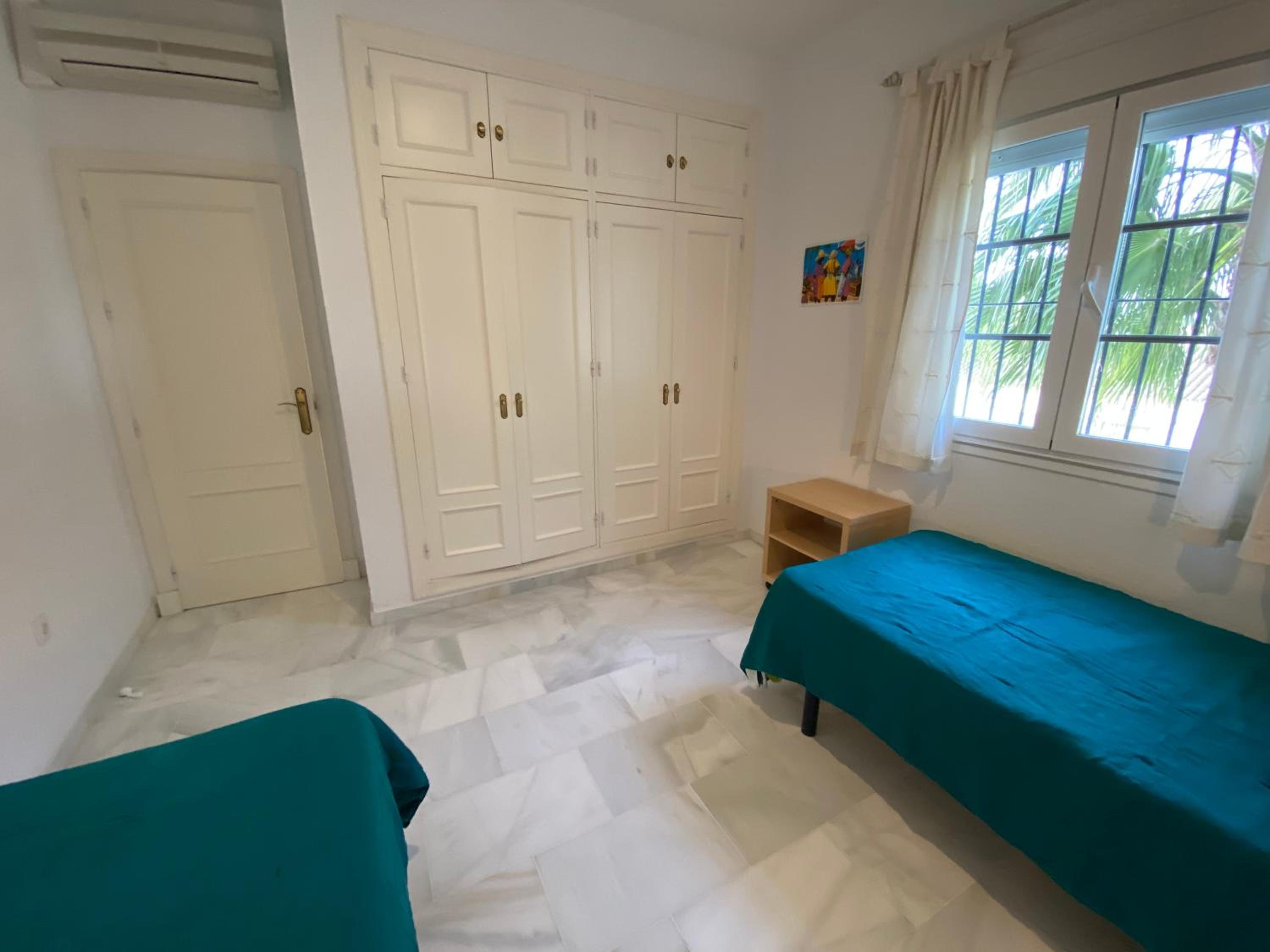 Casa de cuatro habitaciones
