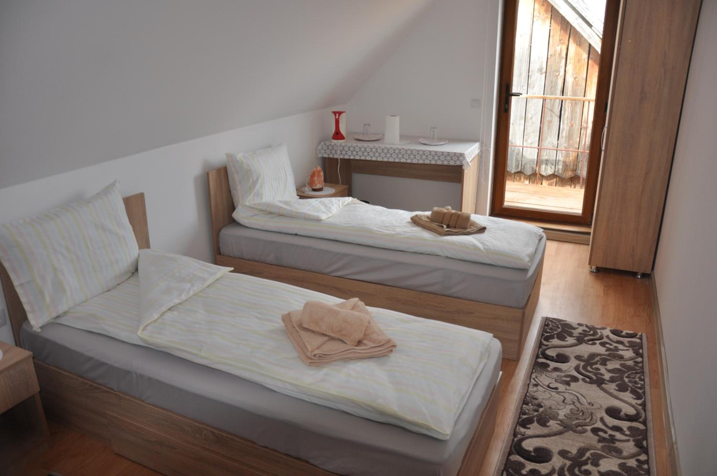 Standard Double or Twin Room photo 3