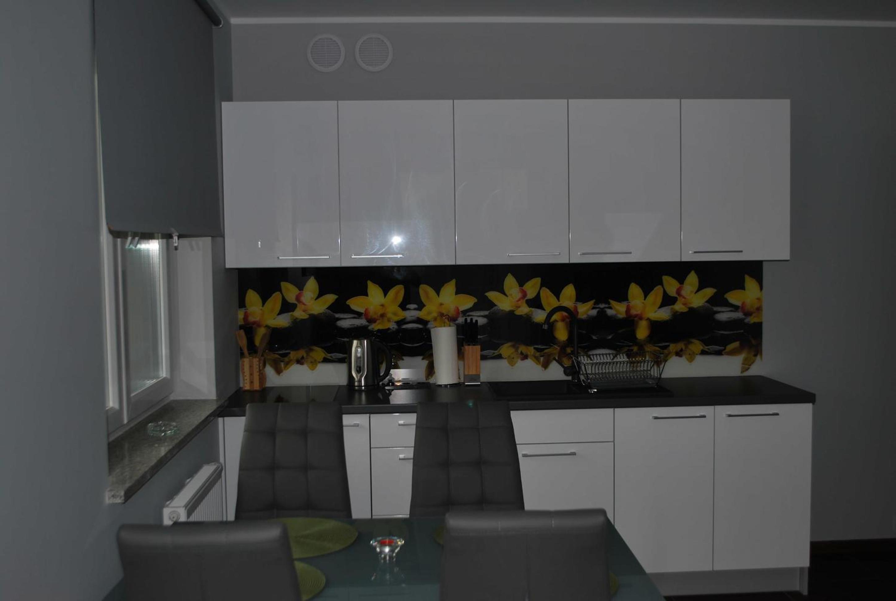 One-Bedroom Apartment - Photo 16