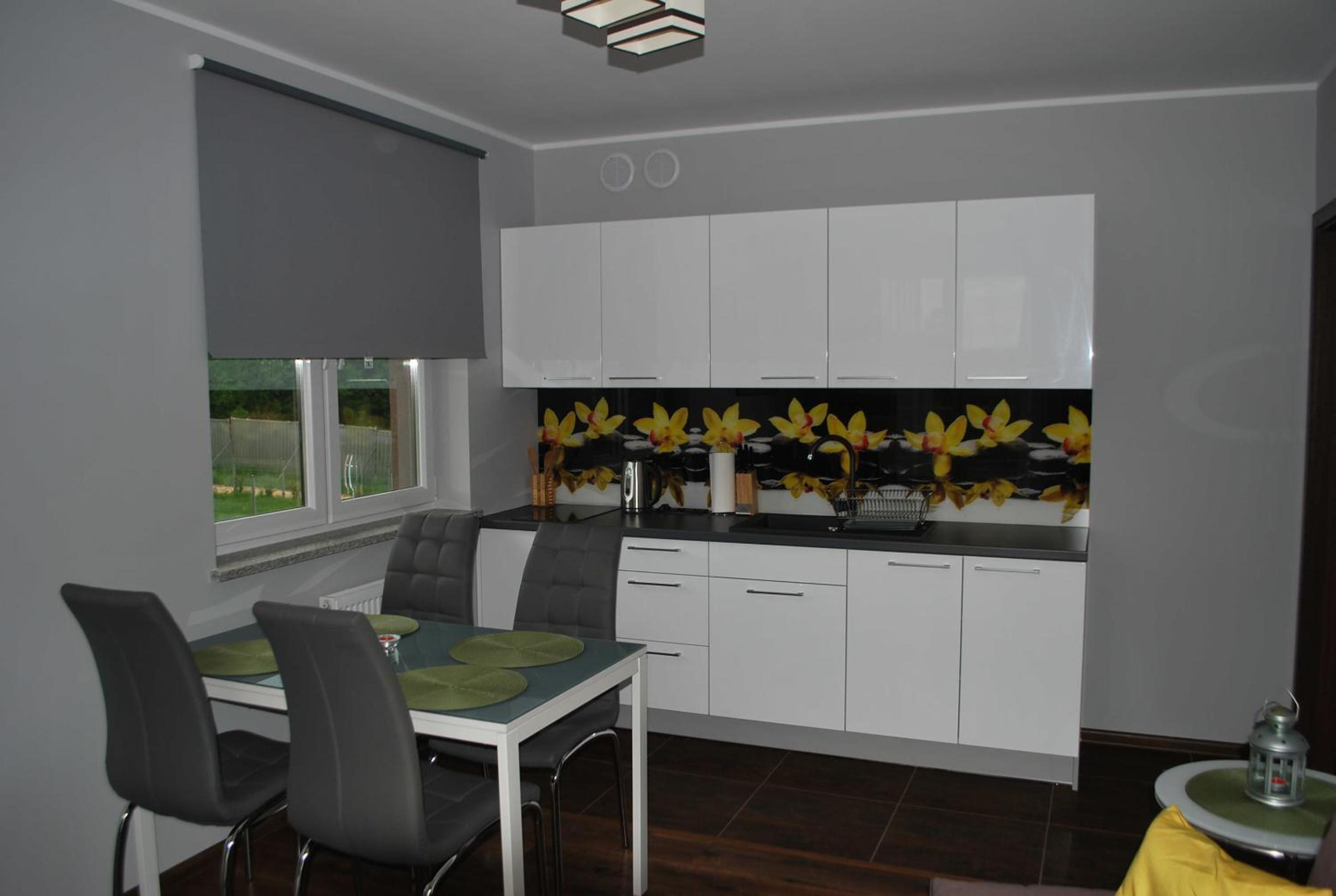 One-Bedroom Apartment - Photo 9