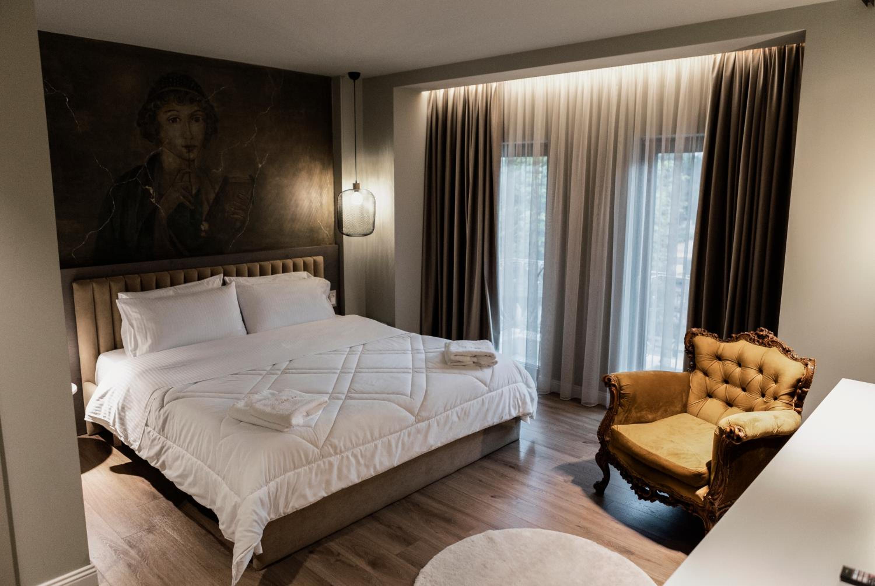 Deluxe Double Room photo 2