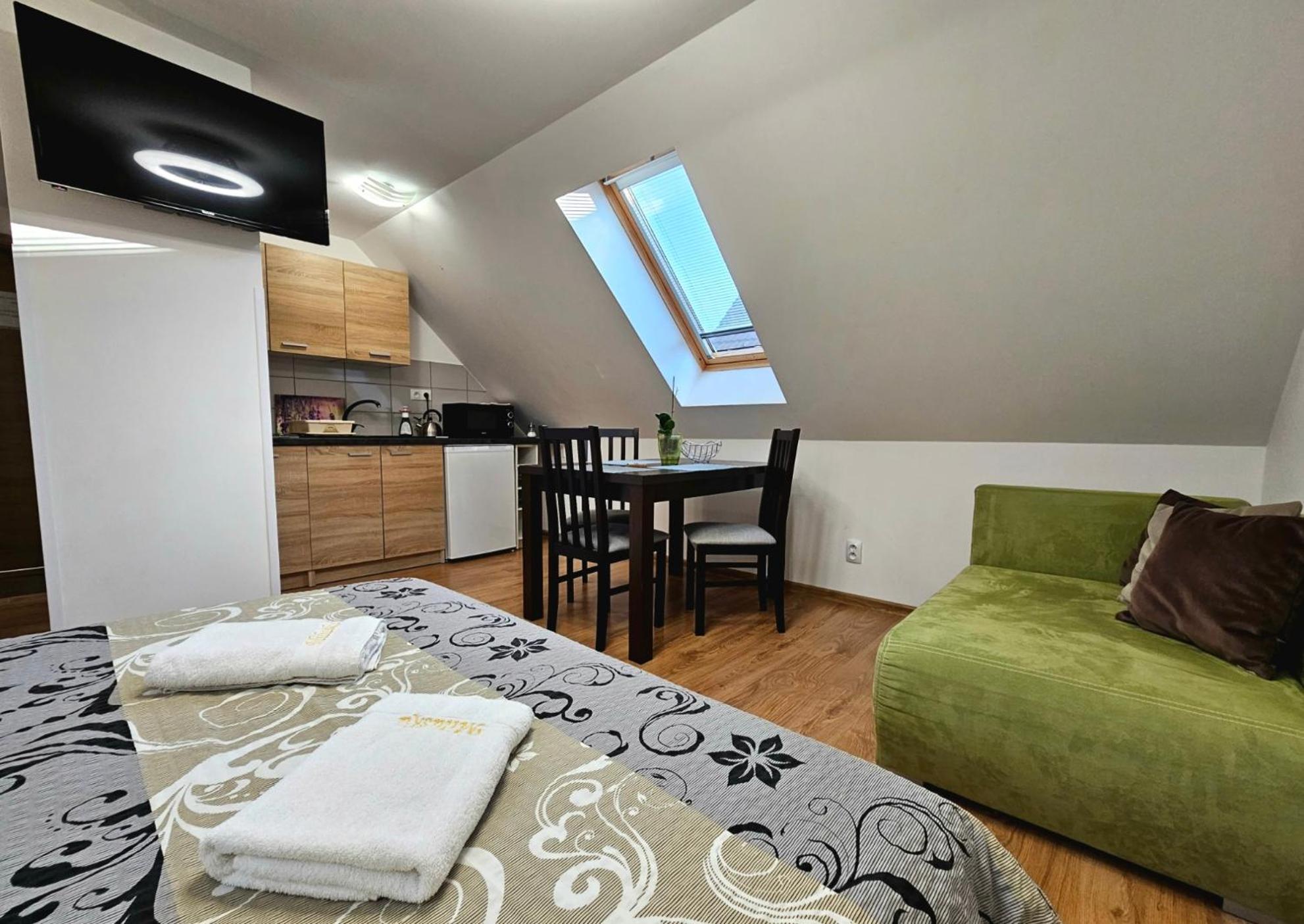 Podkrovne Studio 1 - Photo 2