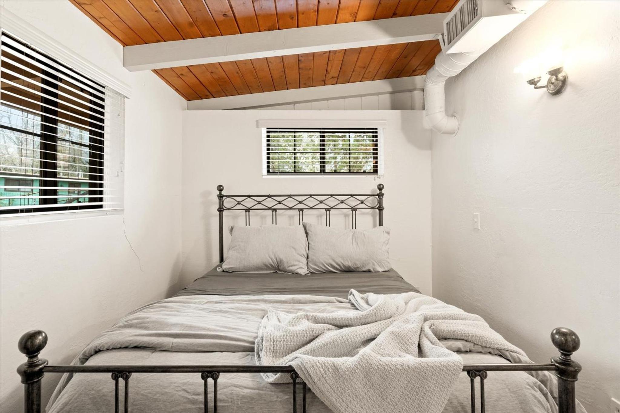 Two-Bedroom House photo 1
