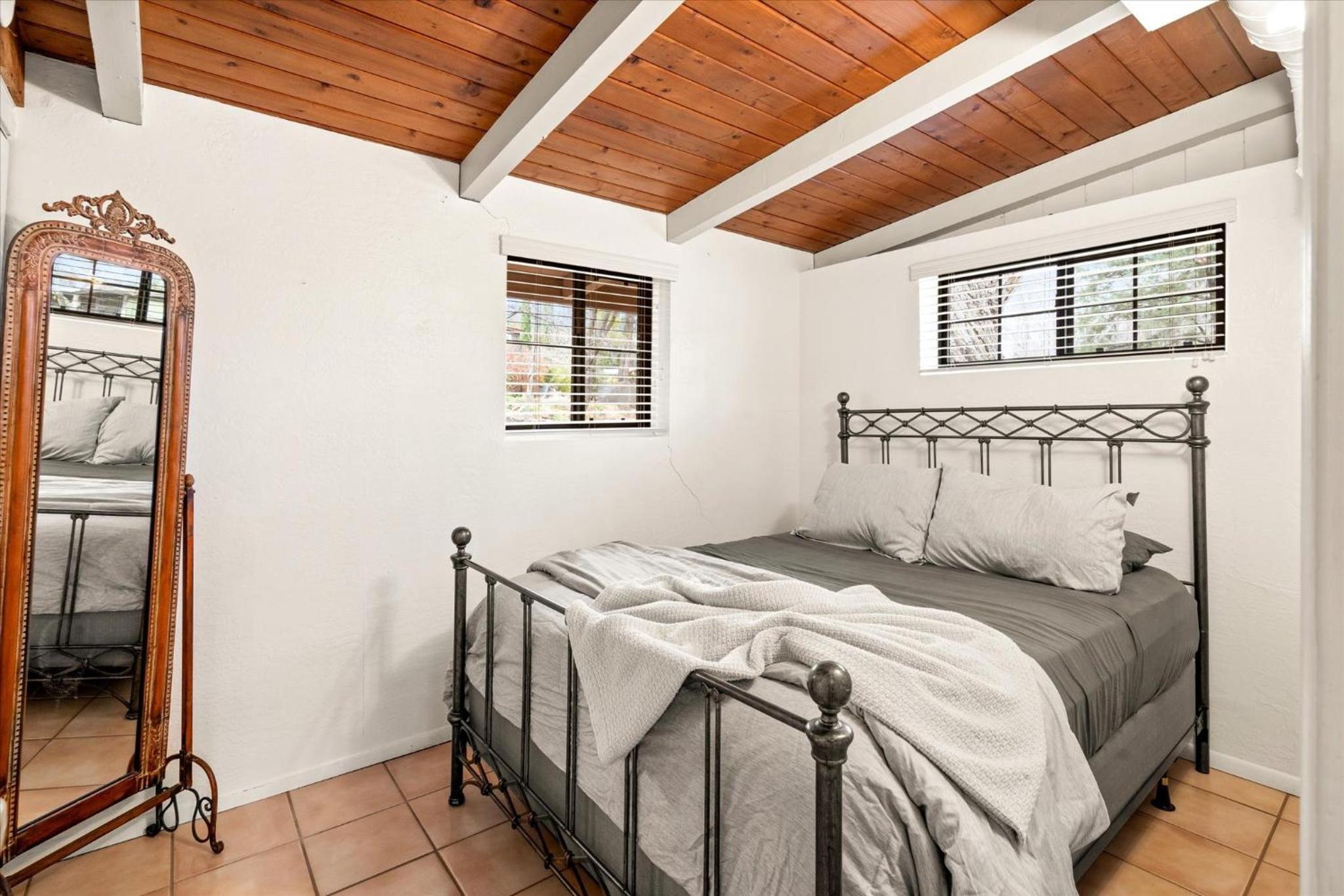 Two-Bedroom House photo 2