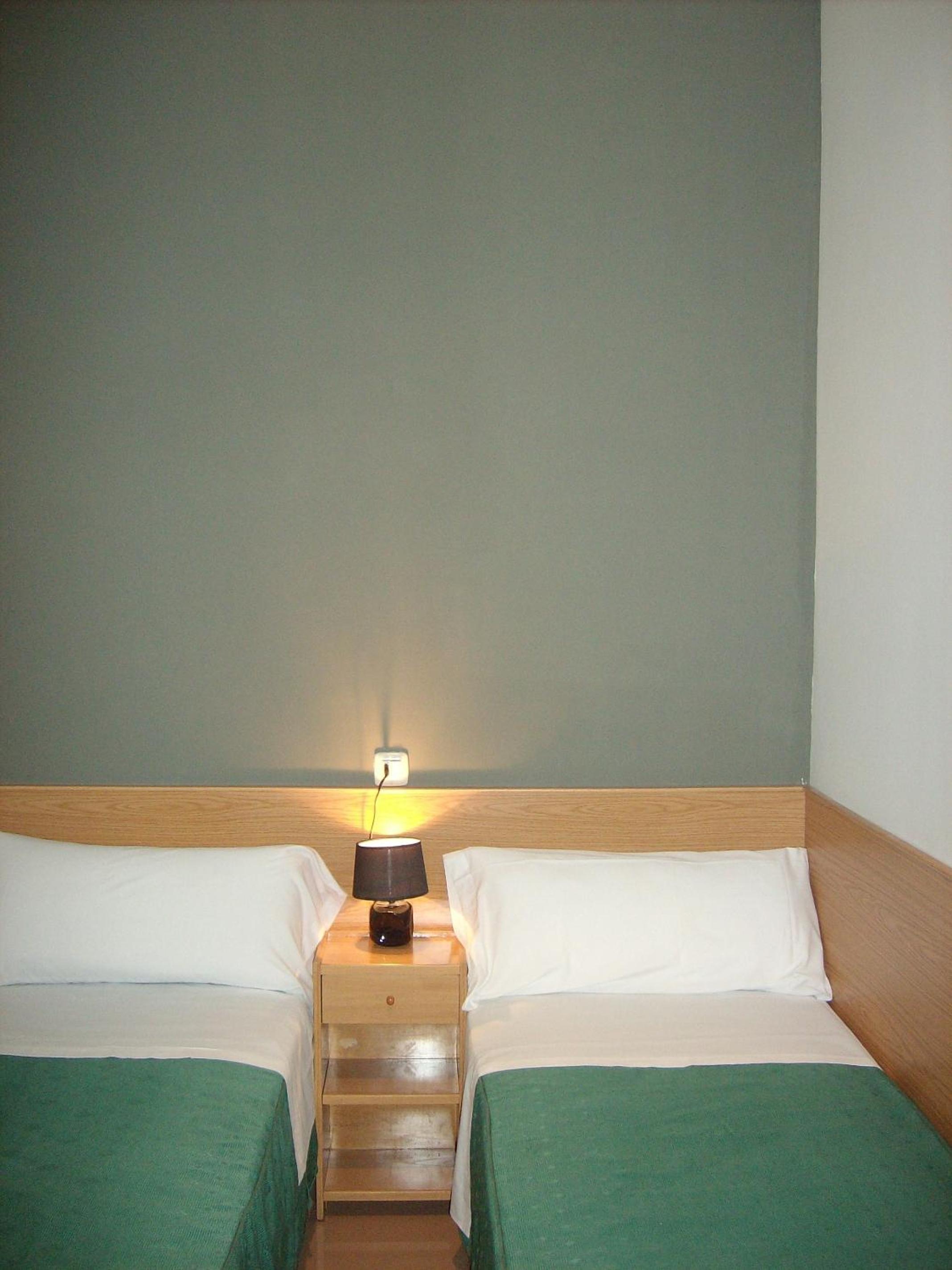 Double or Twin Room photo 2