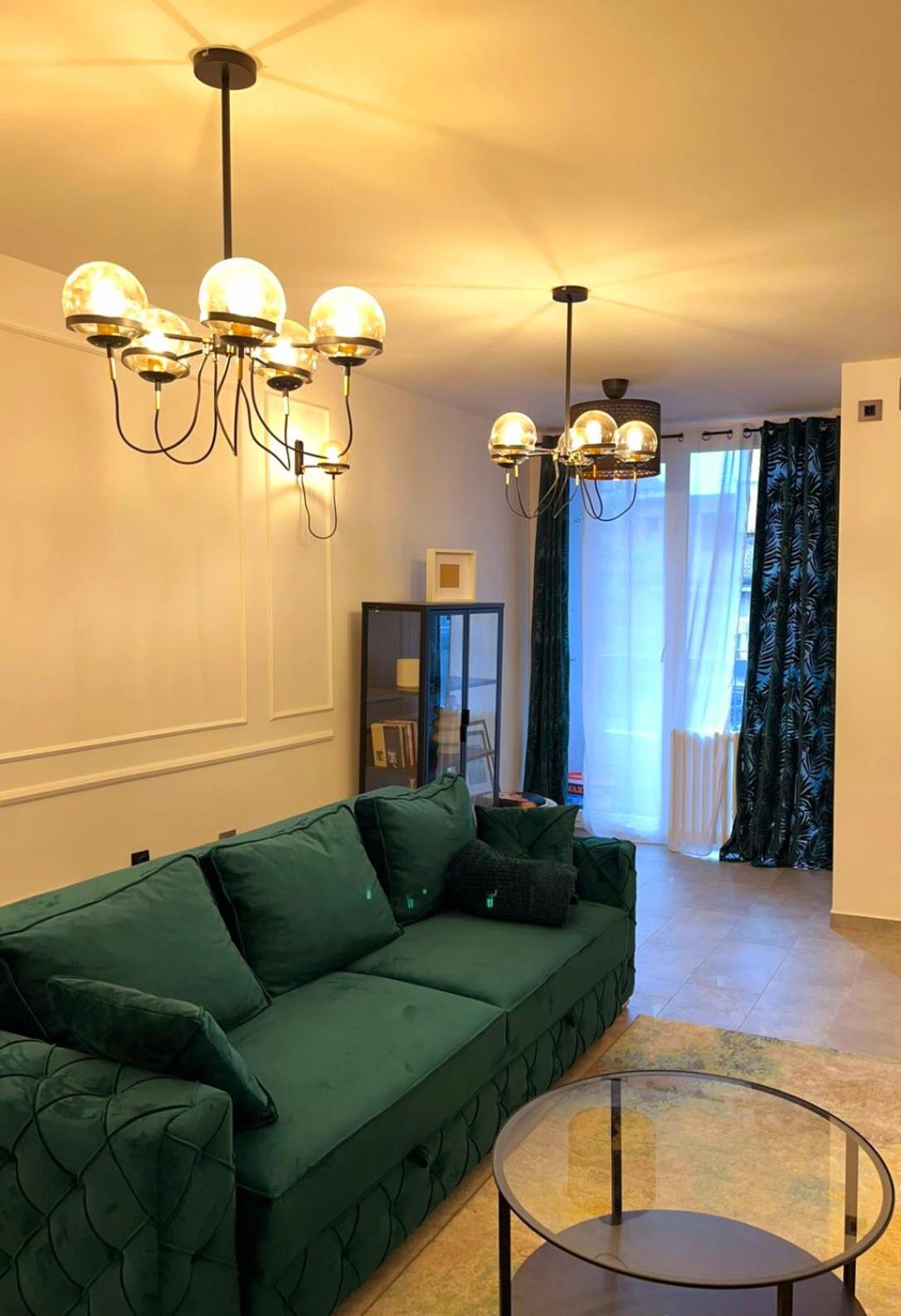 One-Bedroom Apartment