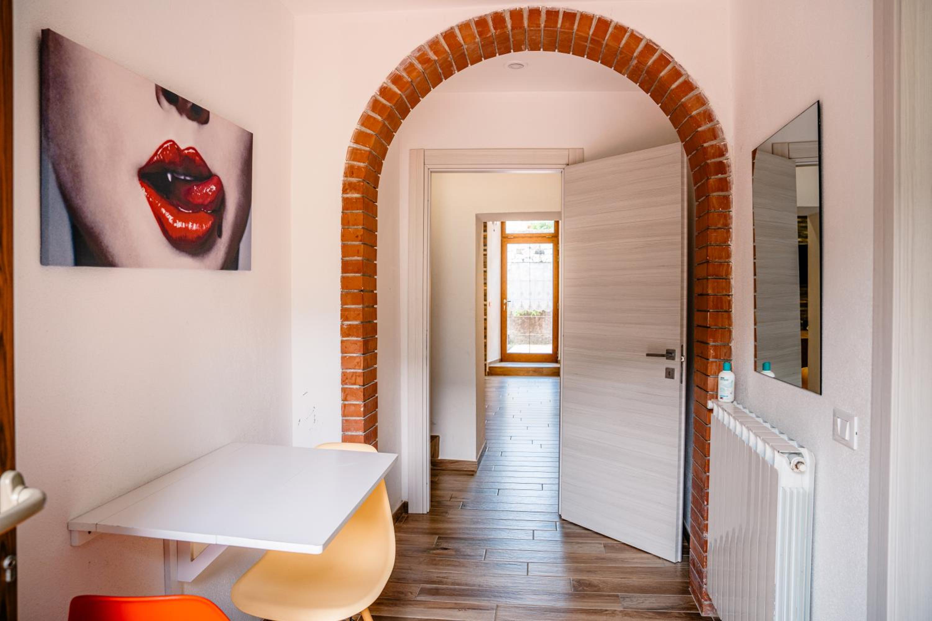 Two-Bedroom Apartment - Photo 4