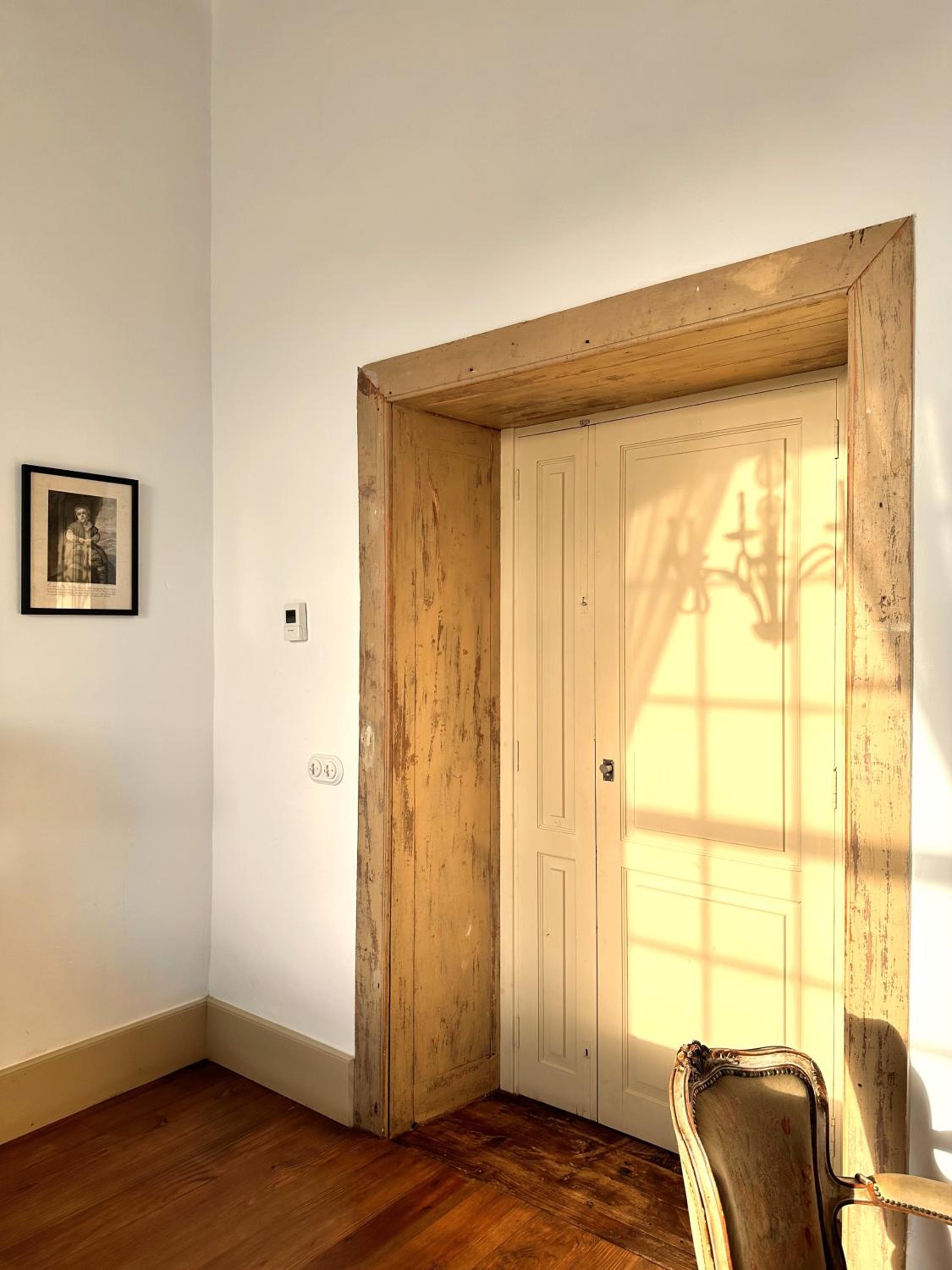 Double Room thumbnail 6