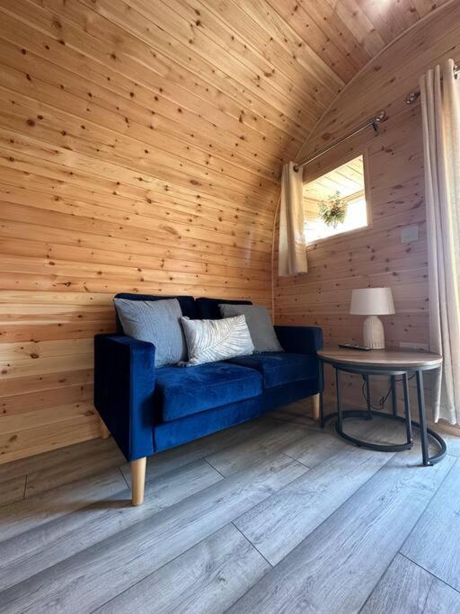 One-Bedroom House photo 2